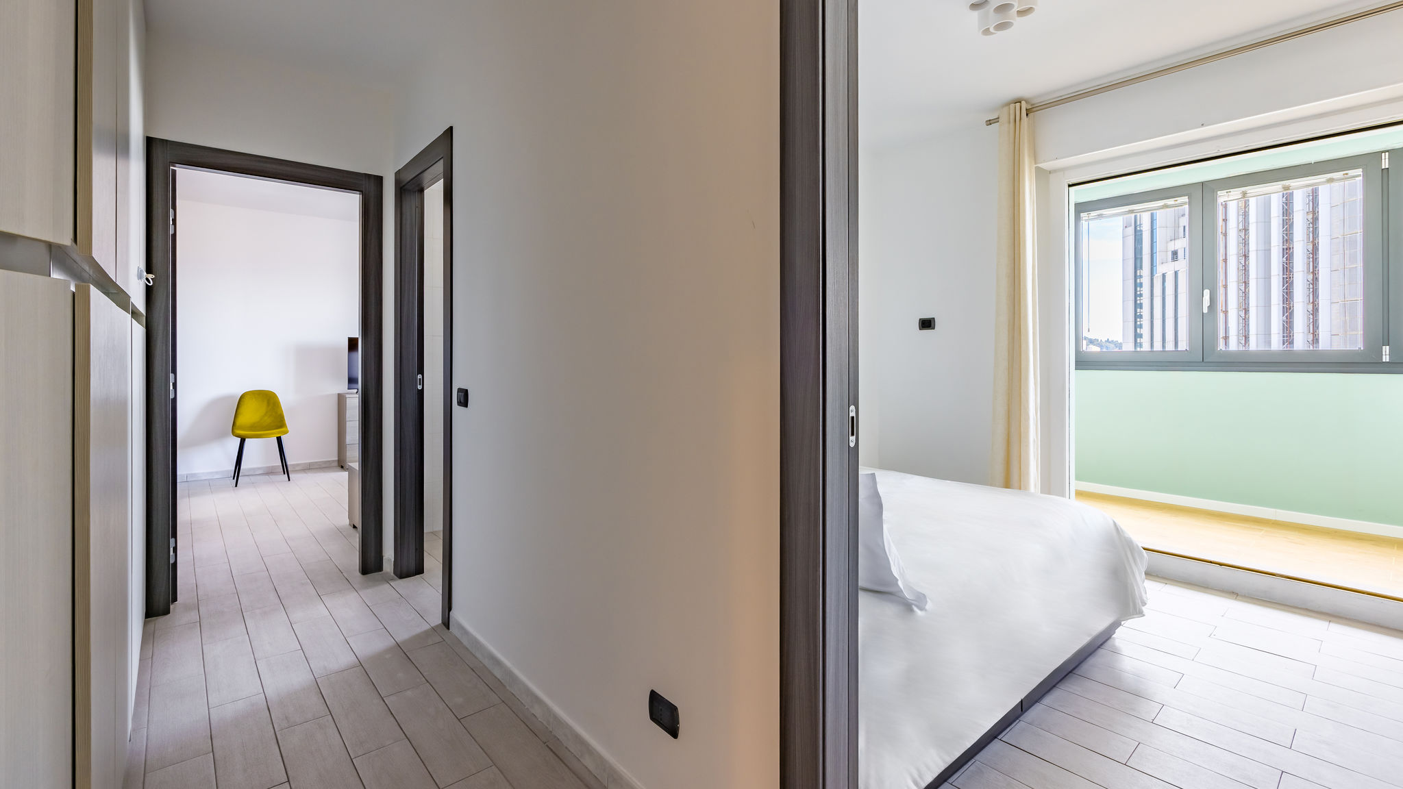Italianway Napoli Casa Kenzo with parking by NapoliApartments