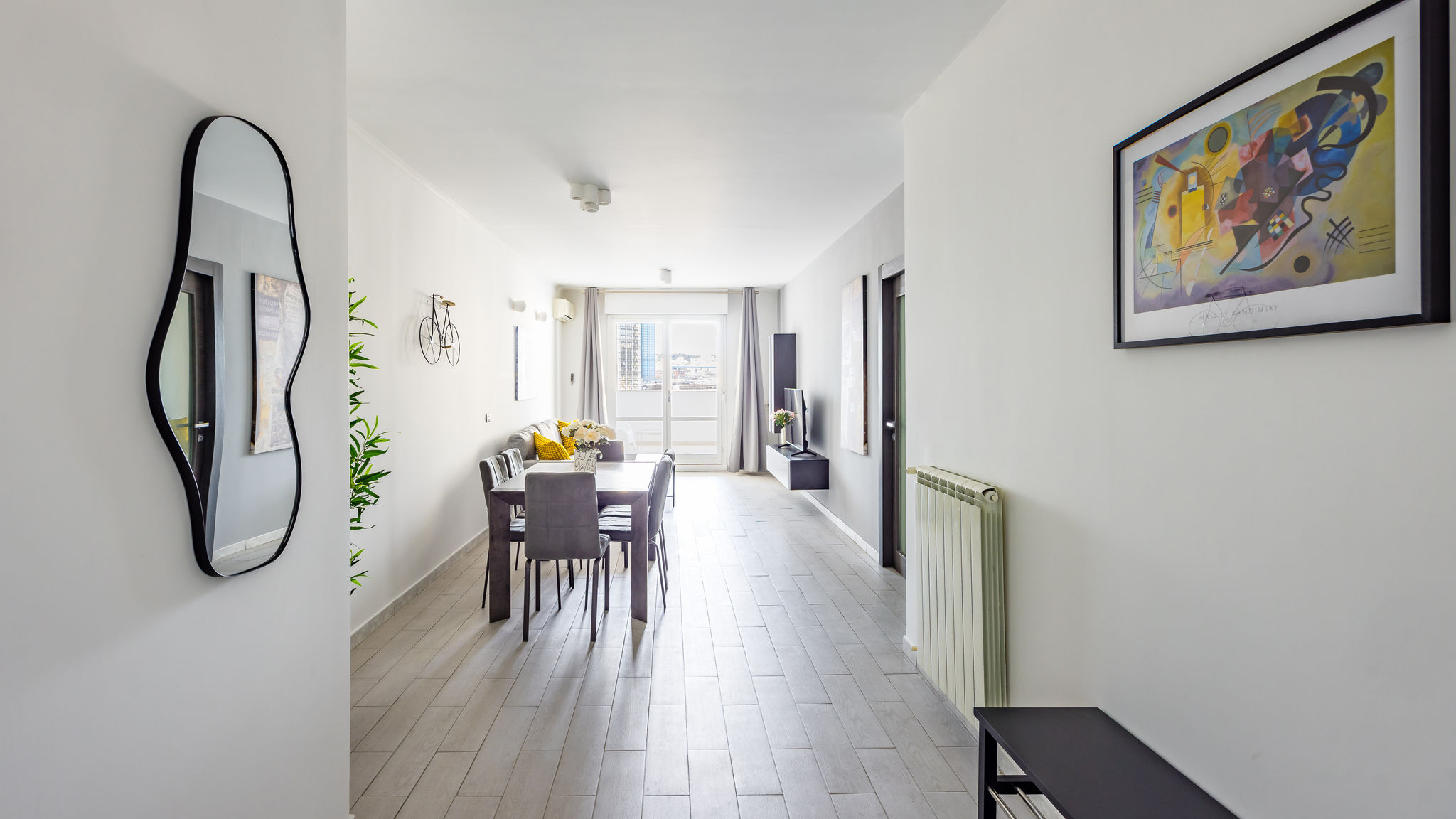 Italianway Napoli Casa Kenzo with parking by NapoliApartments