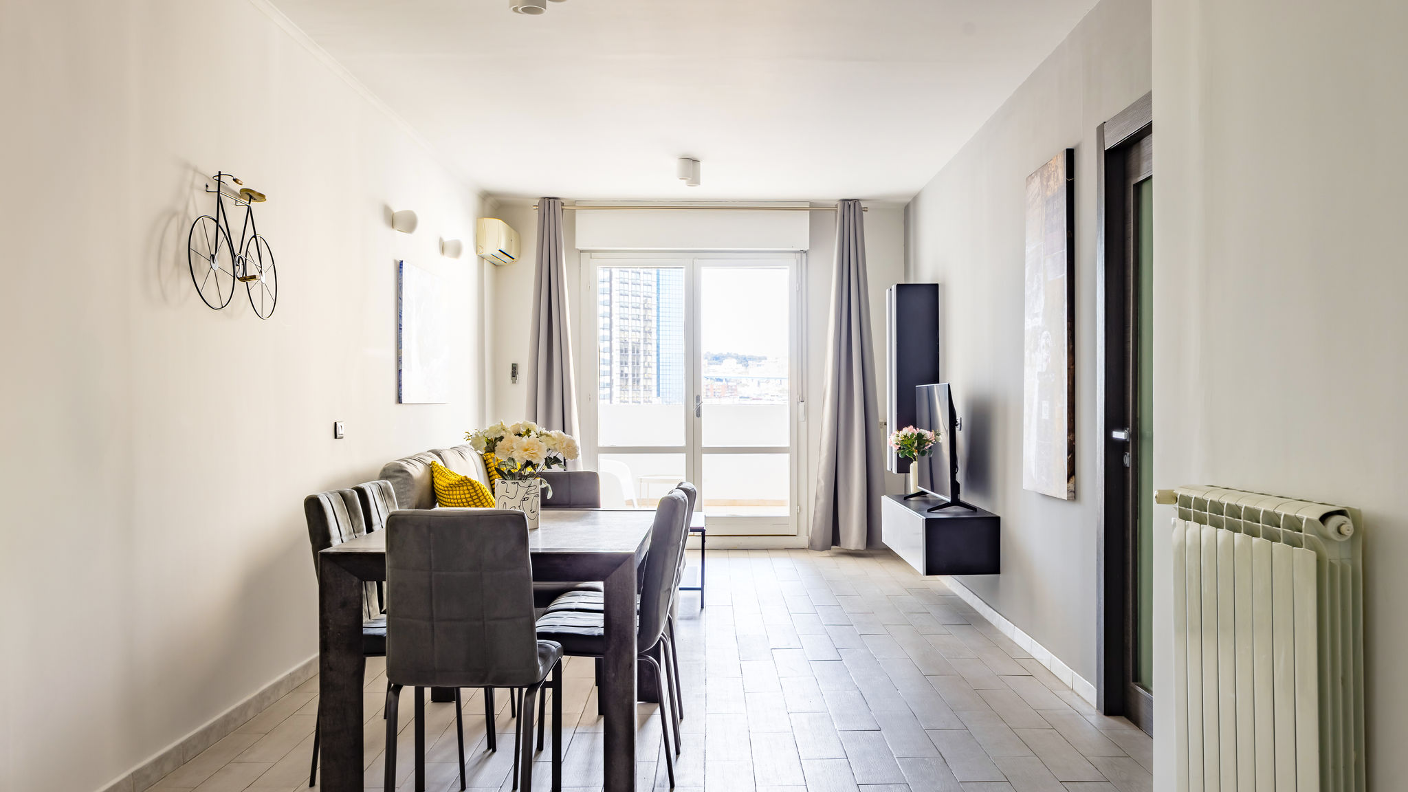Italianway Napoli Casa Kenzo with parking by NapoliApartments