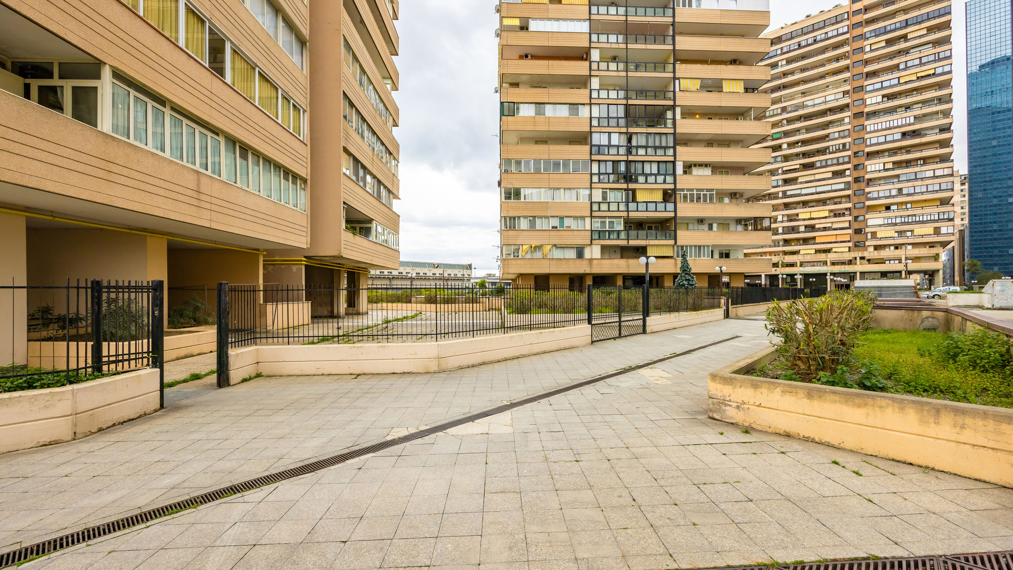 Italianway Napoli Casa Kenzo with parking by NapoliApartments