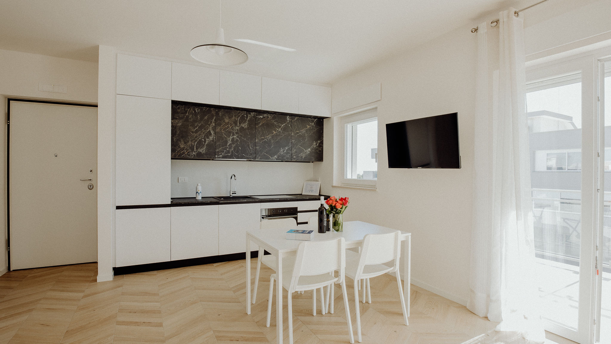 MONHOLIDAY - ospitalità e servizi per il turismo Monopoli Rainbow Relax Home