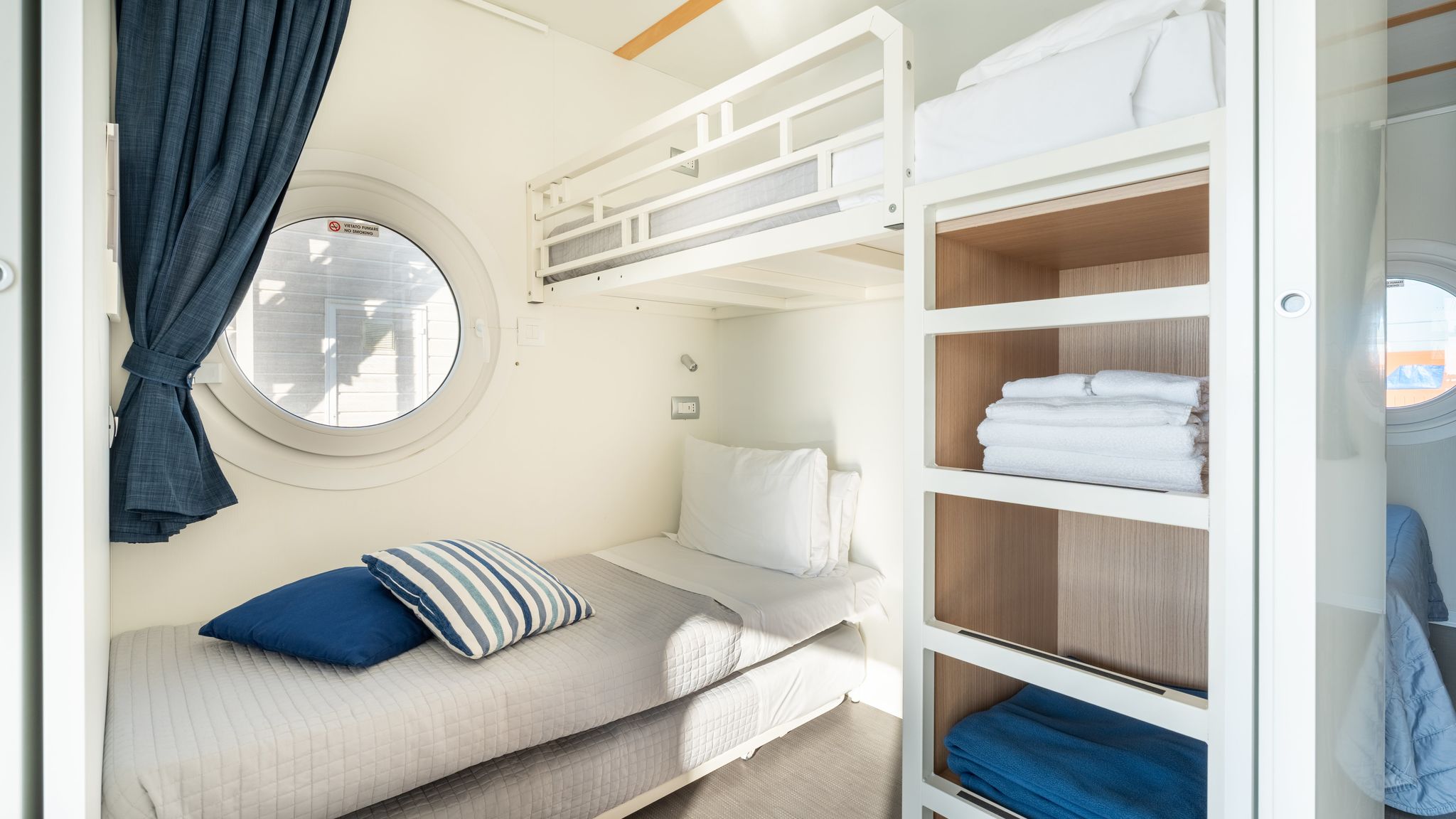 Italianway Rimini Nautilus 9 - Nomastay House BoatsHouse Boats
