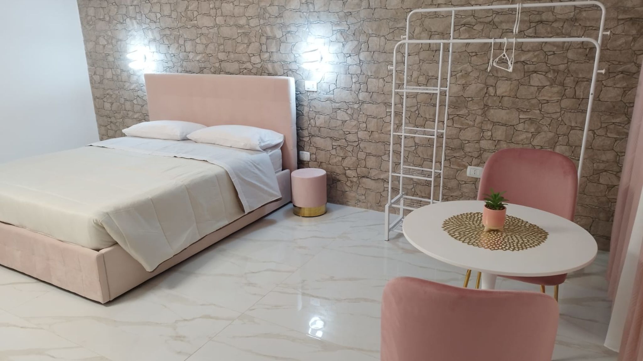 Tortora House Pink