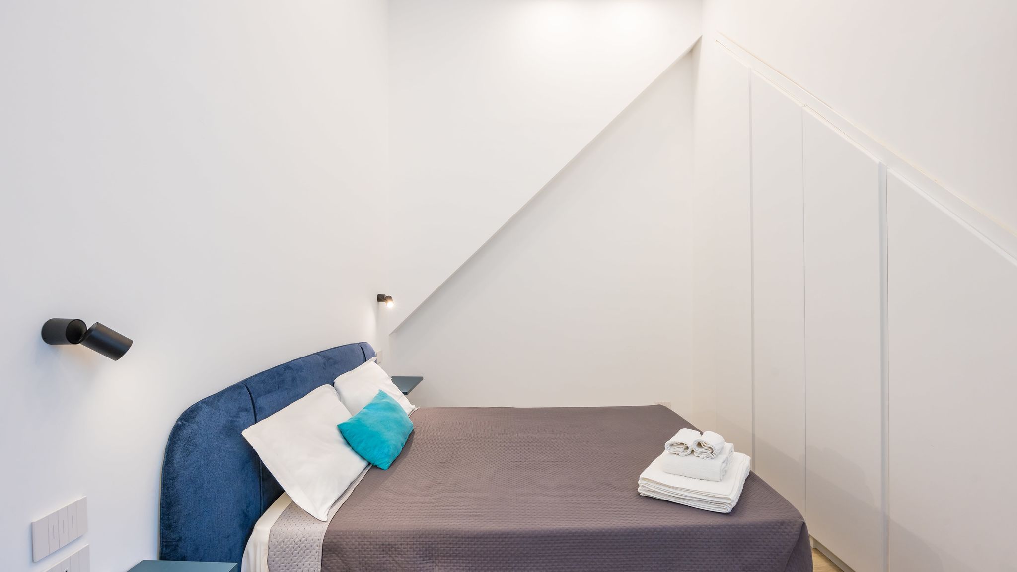Italianway Napoli Bisicool boutique apartment by NapoliApartments