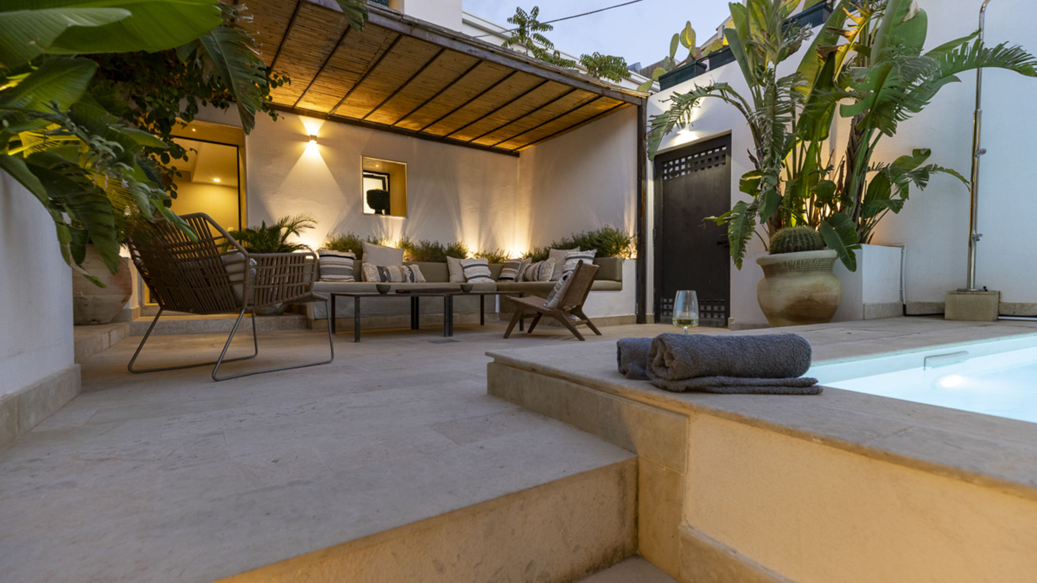 Italianway Noto Secret Riad con piscina privata 
