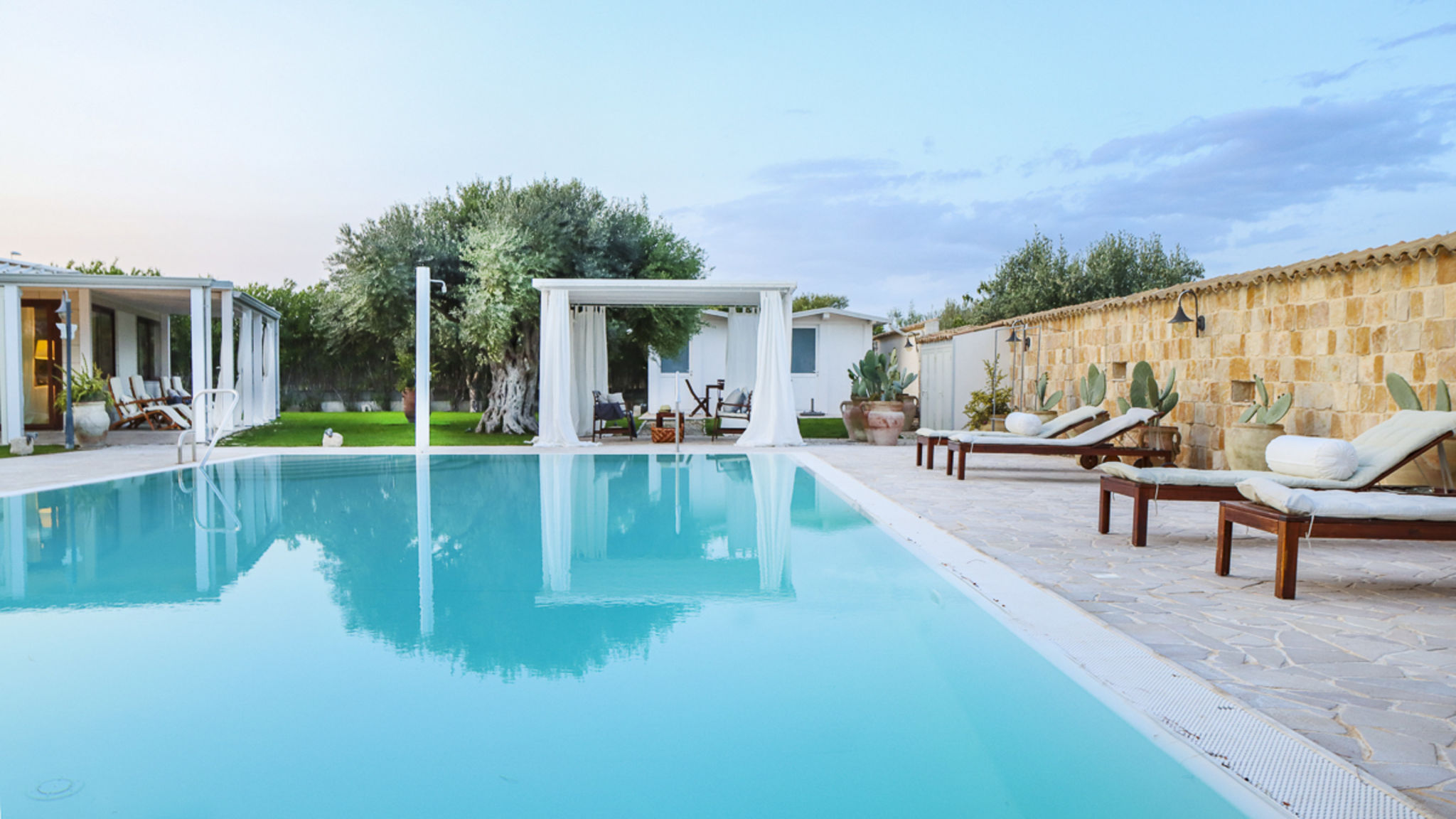 SicilyMyHome Ispica Villa Erika piscina privata 