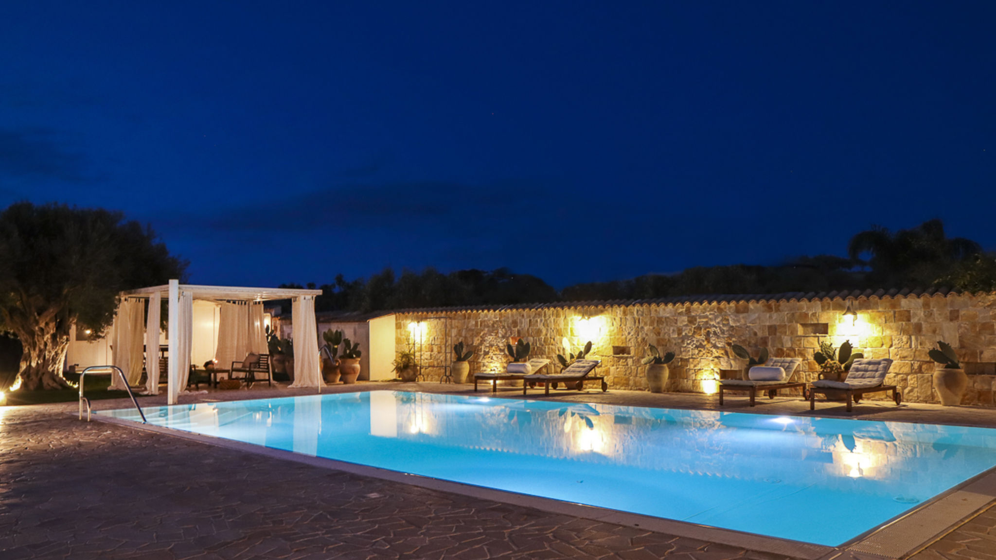 SicilyMyHome Ispica Villa Erika piscina privata 