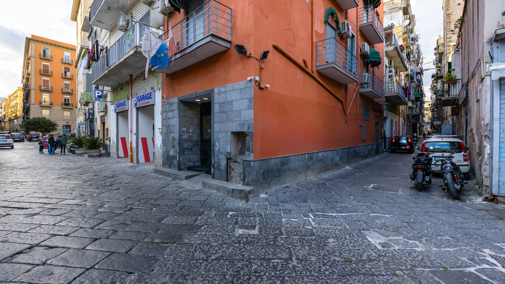 Italianway Napoli Revolutionary Apartment near Duomo Station