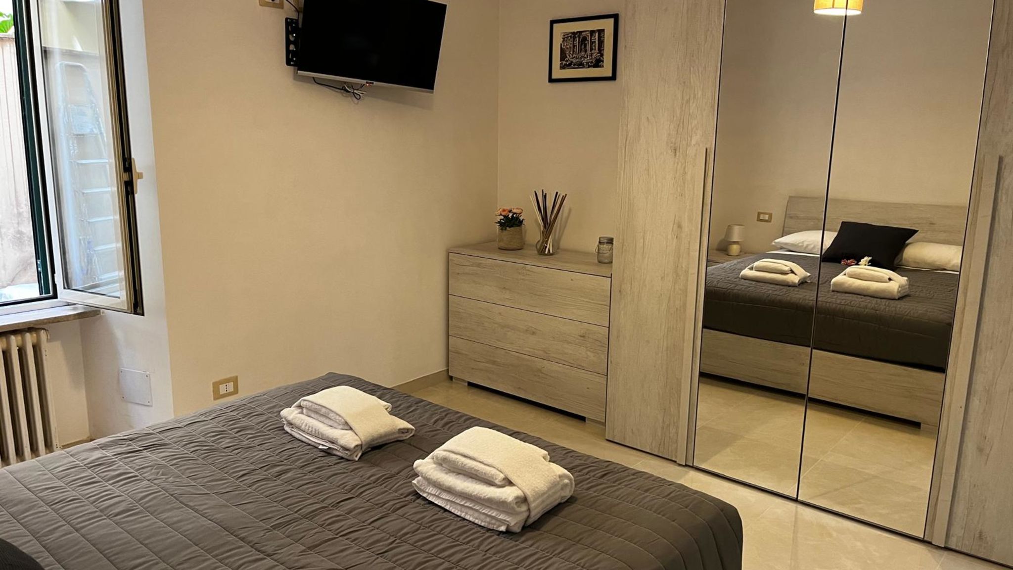 Italianway Roma Stendardi's House