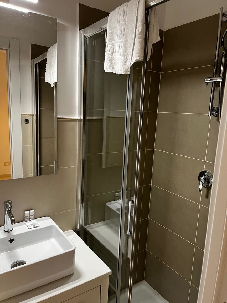 Italianway Roma Stendardi's House - Stanza 2 Bagno Esterno