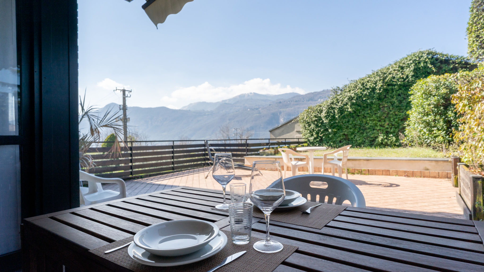 Italianway Lierna SunsetView - Lake Como swimming pool and garden