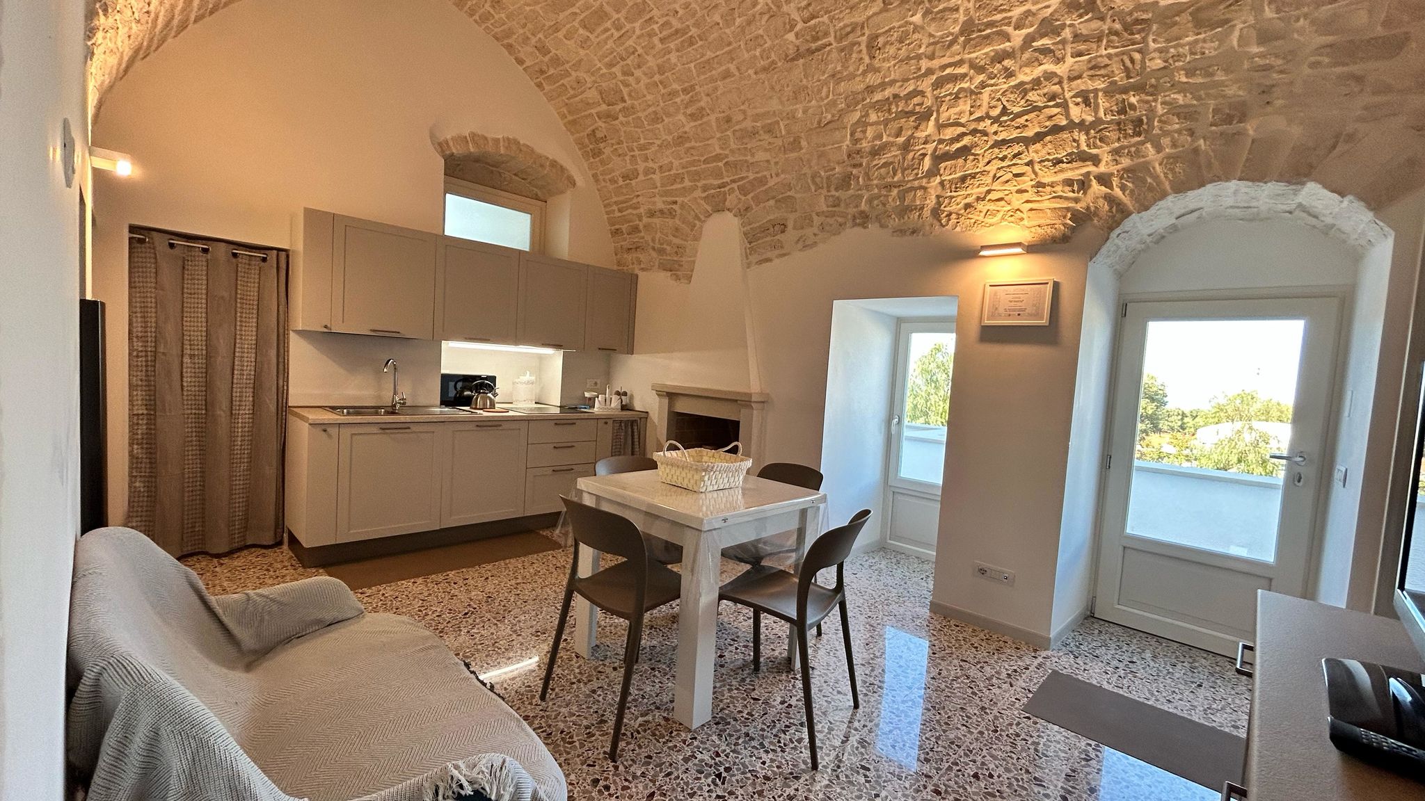 MONHOLIDAY - ospitalità e servizi per il turismo Monopoli Dimora Campanile Galleppa