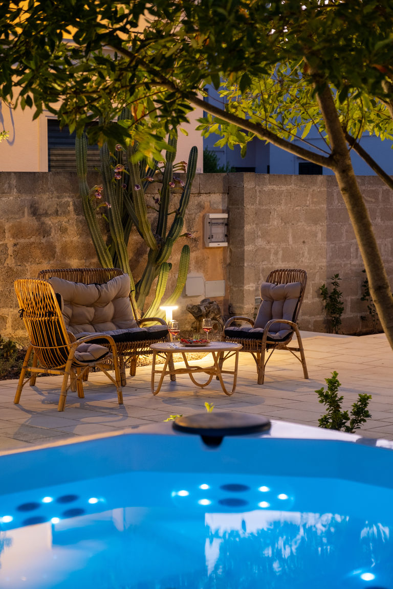 Italianway Nociglia Villa Giulia w/hot tub - Artemisia Homes