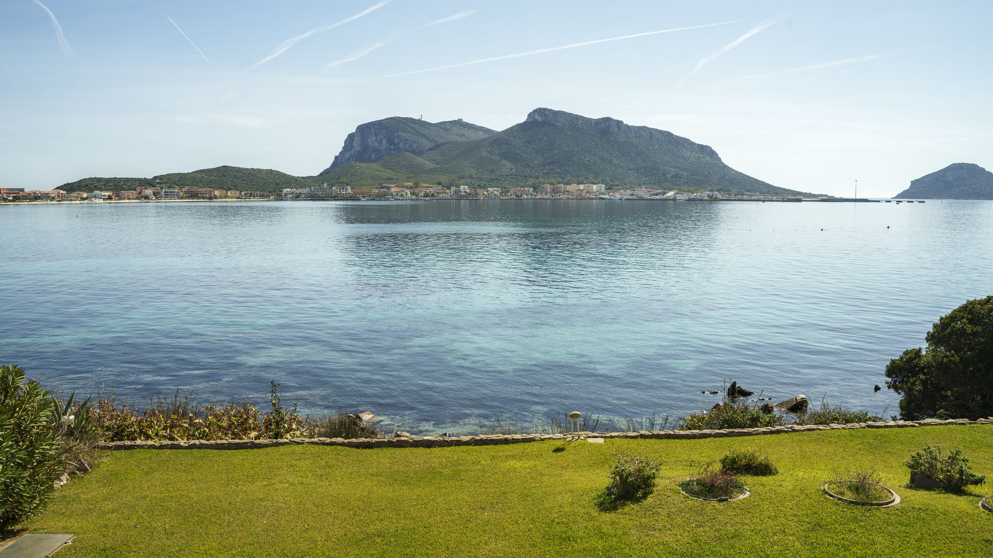 Italianway Golfo Aranci Uno sguardo sul mare