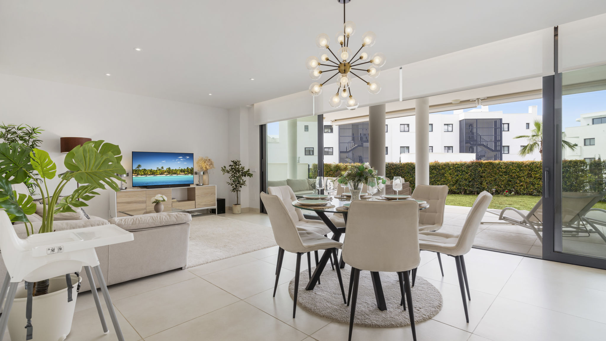 White modern retreat in Fuengirola - Ref 48
