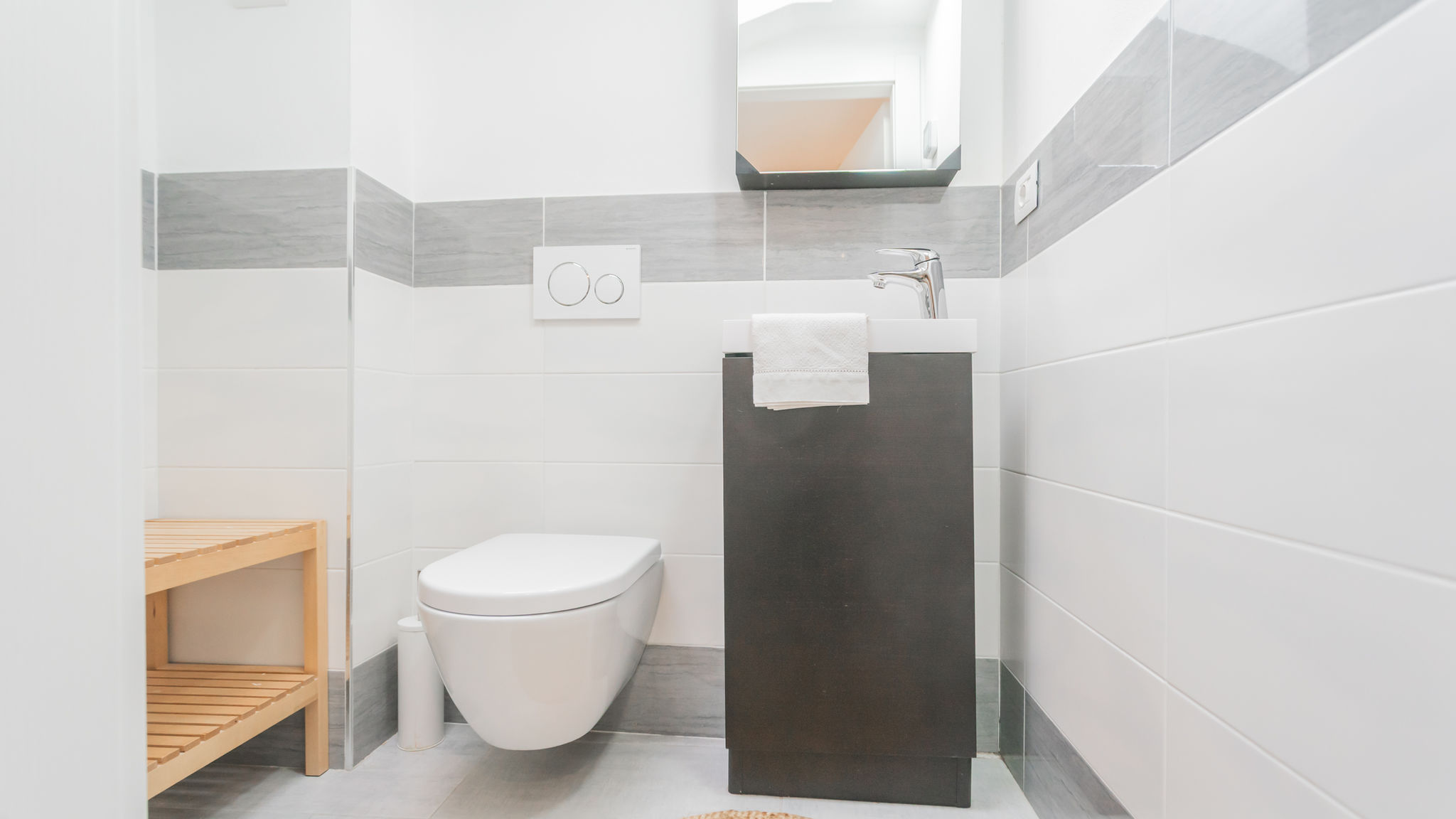 Italianway Como Casa Dani in city centre with Parking