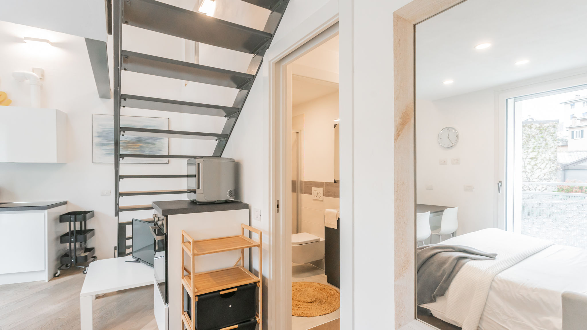 Italianway Como Casa Dani in city centre with Parking