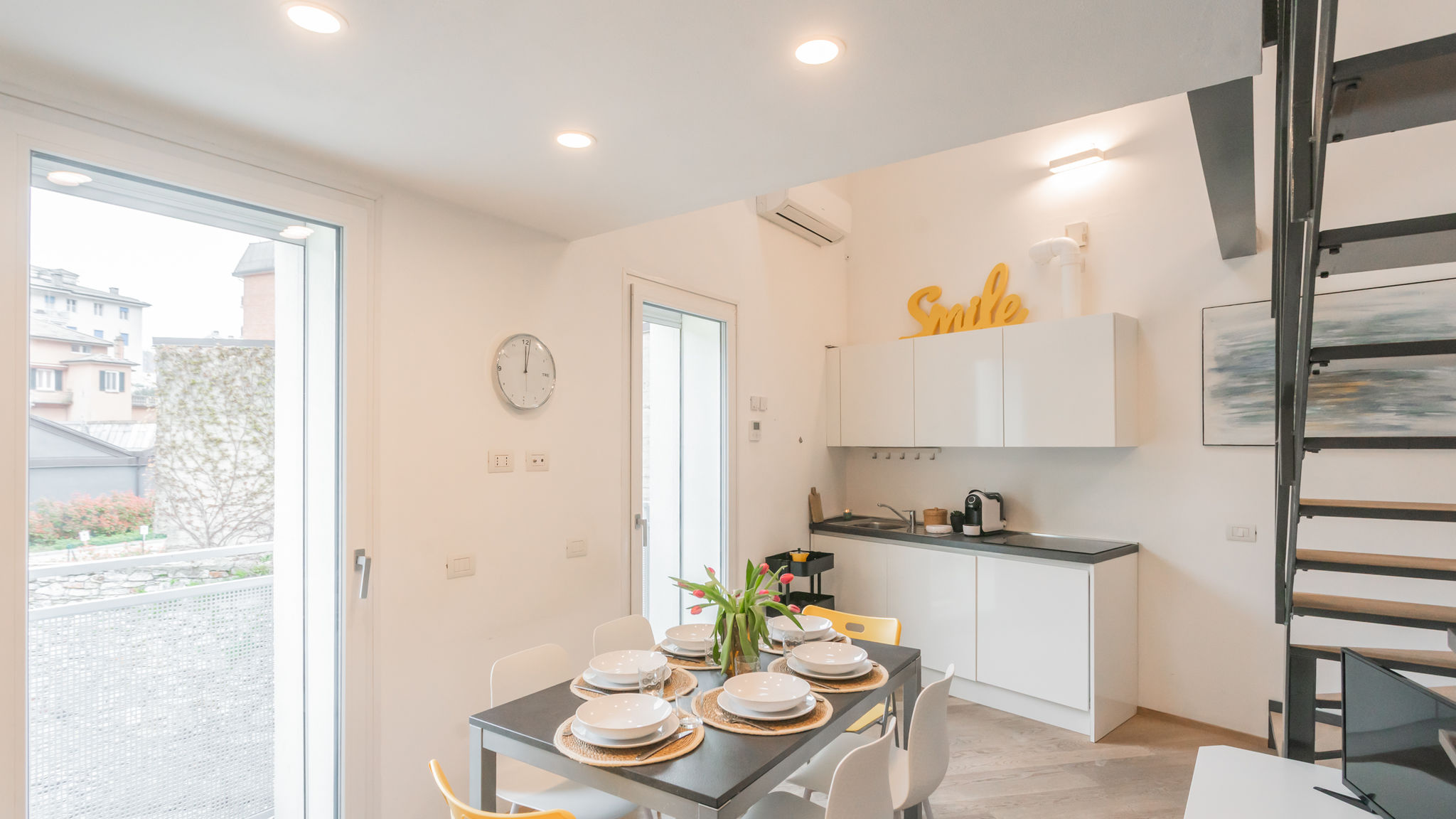 Italianway Como Casa Dani in city centre with Parking