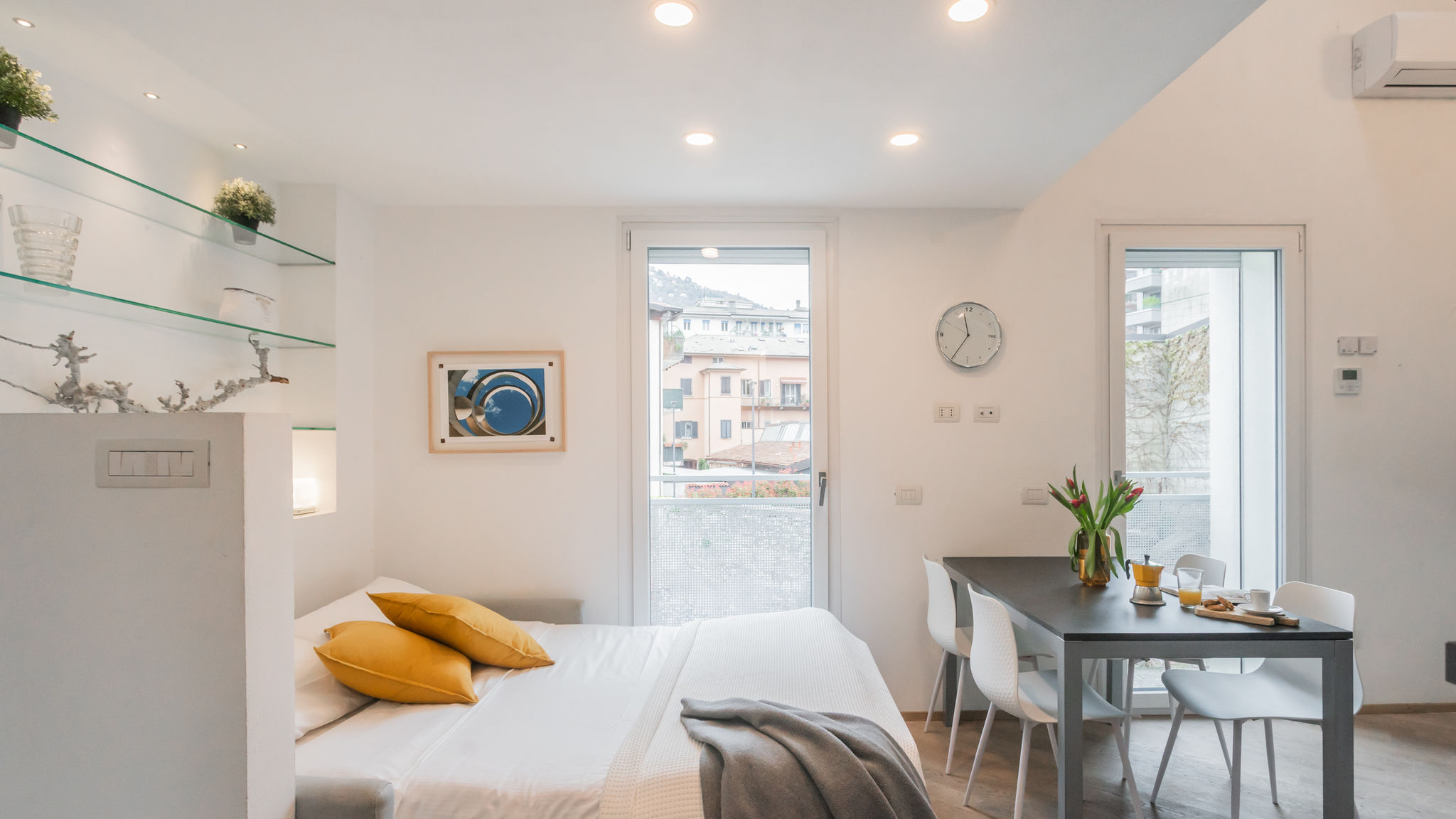 Italianway Como Casa Dani in city centre with Parking