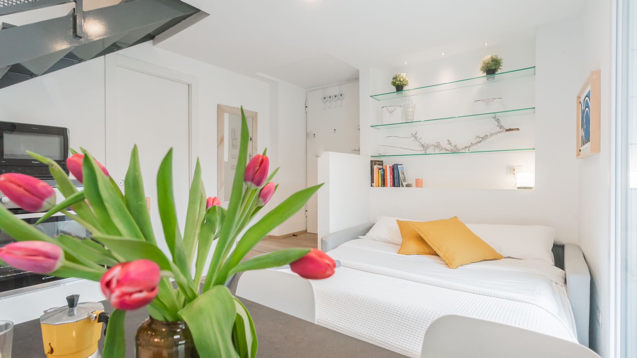 Italianway Como Casa Dani in city centre with Parking