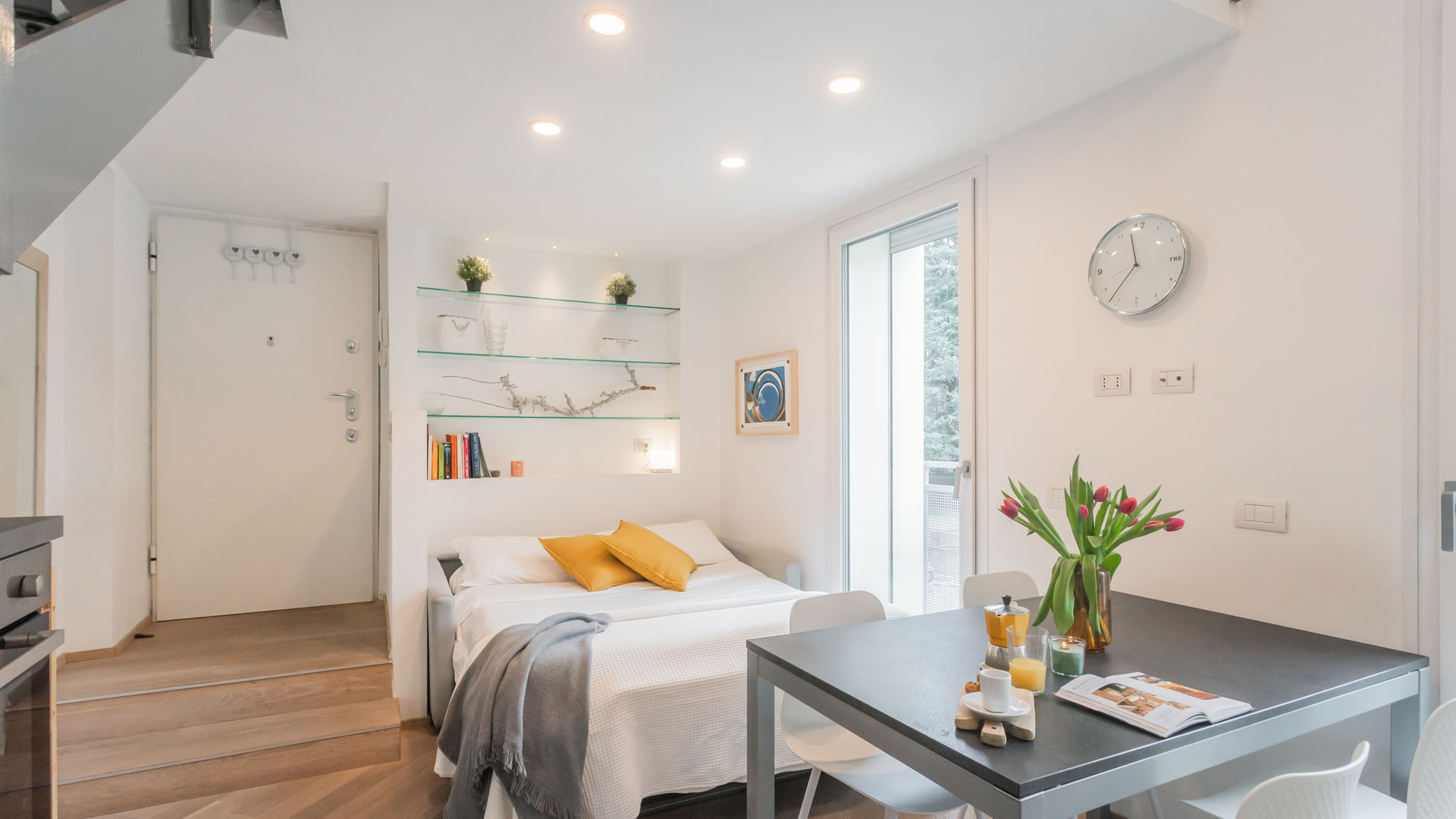 Italianway Como Casa Dani in city centre with Parking