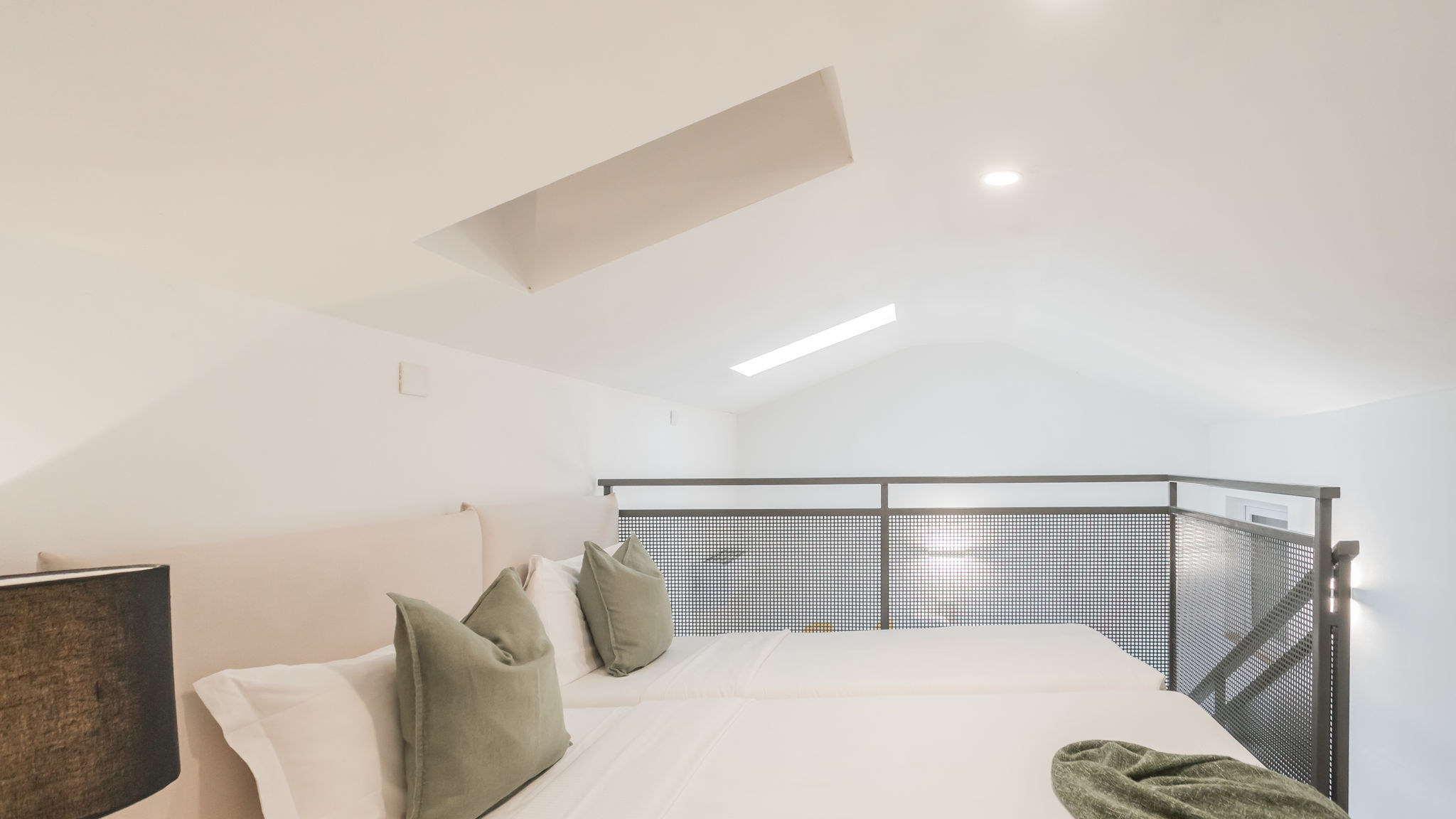 Italianway Como Casa Dani in city centre with Parking