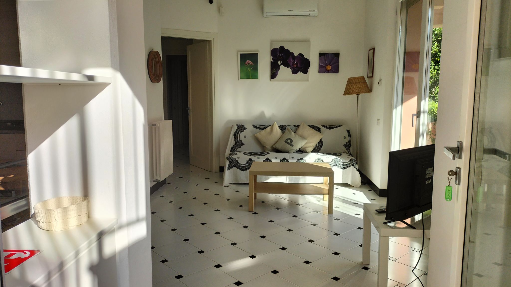 Italianway Monterosso al Mare Serena's Beach Side Apt with Parking and A/C