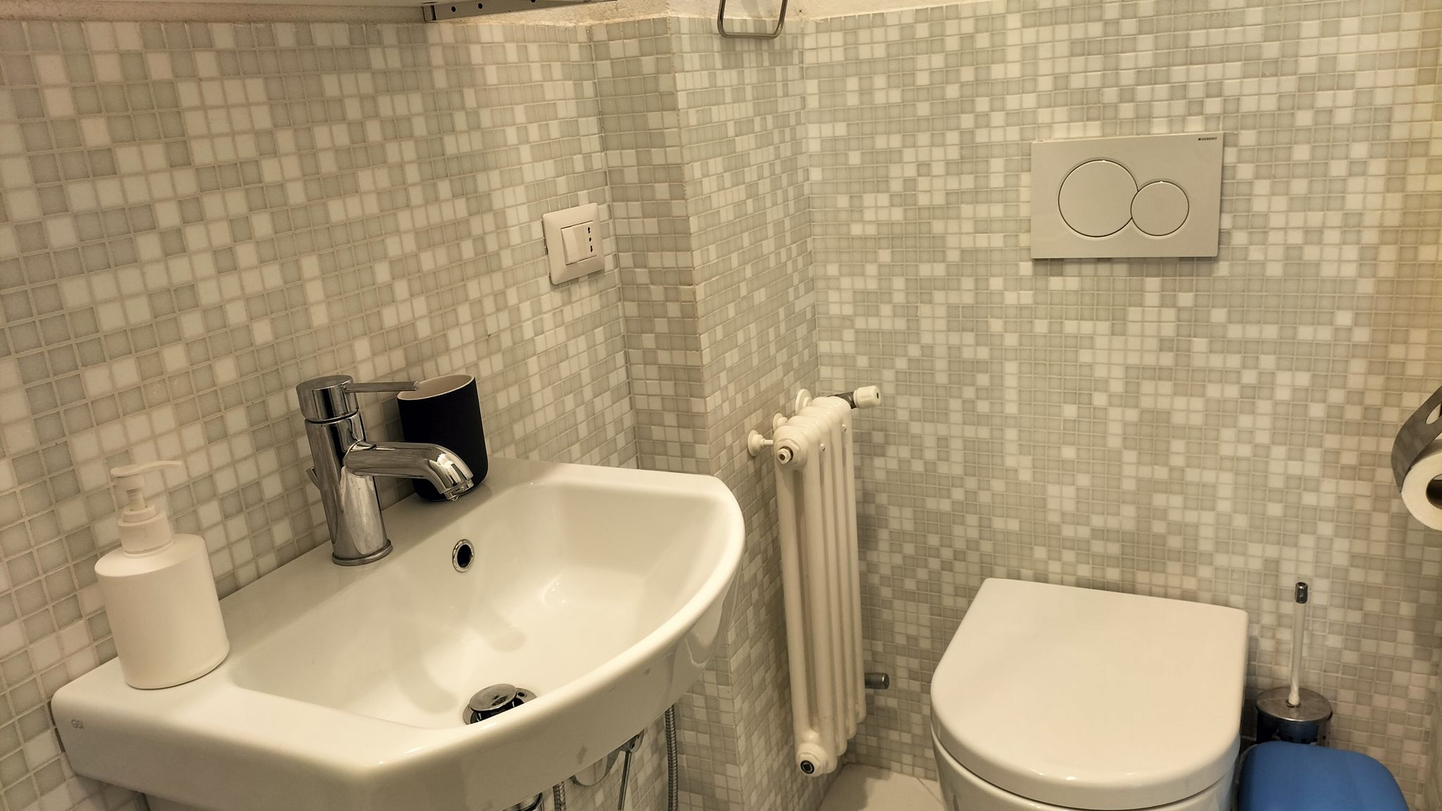 Italianway Monterosso al Mare Serena's Beach Side Apt with Parking and A/C