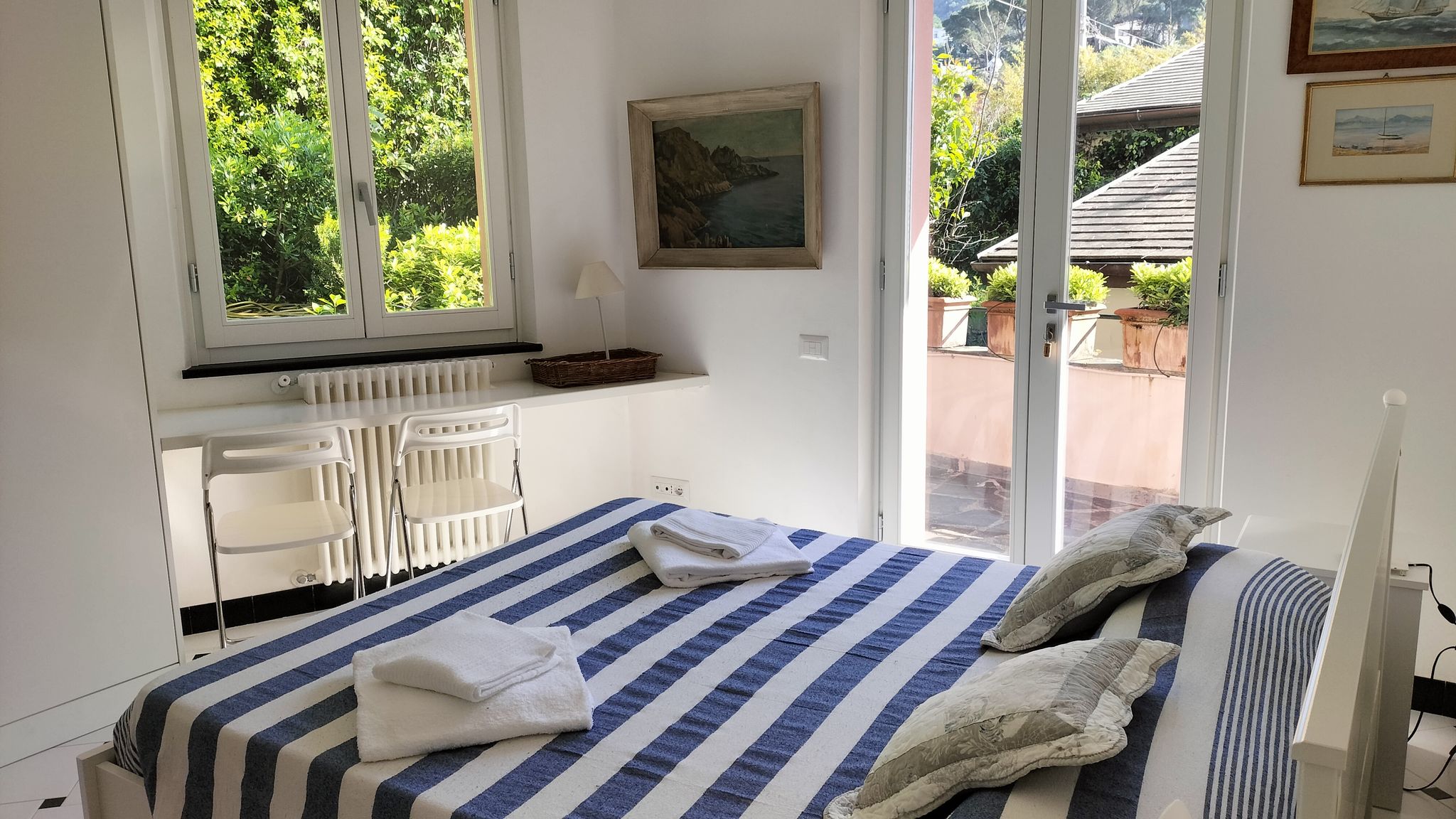 Italianway Monterosso al Mare Serena's Beach Side Apt with Parking and A/C