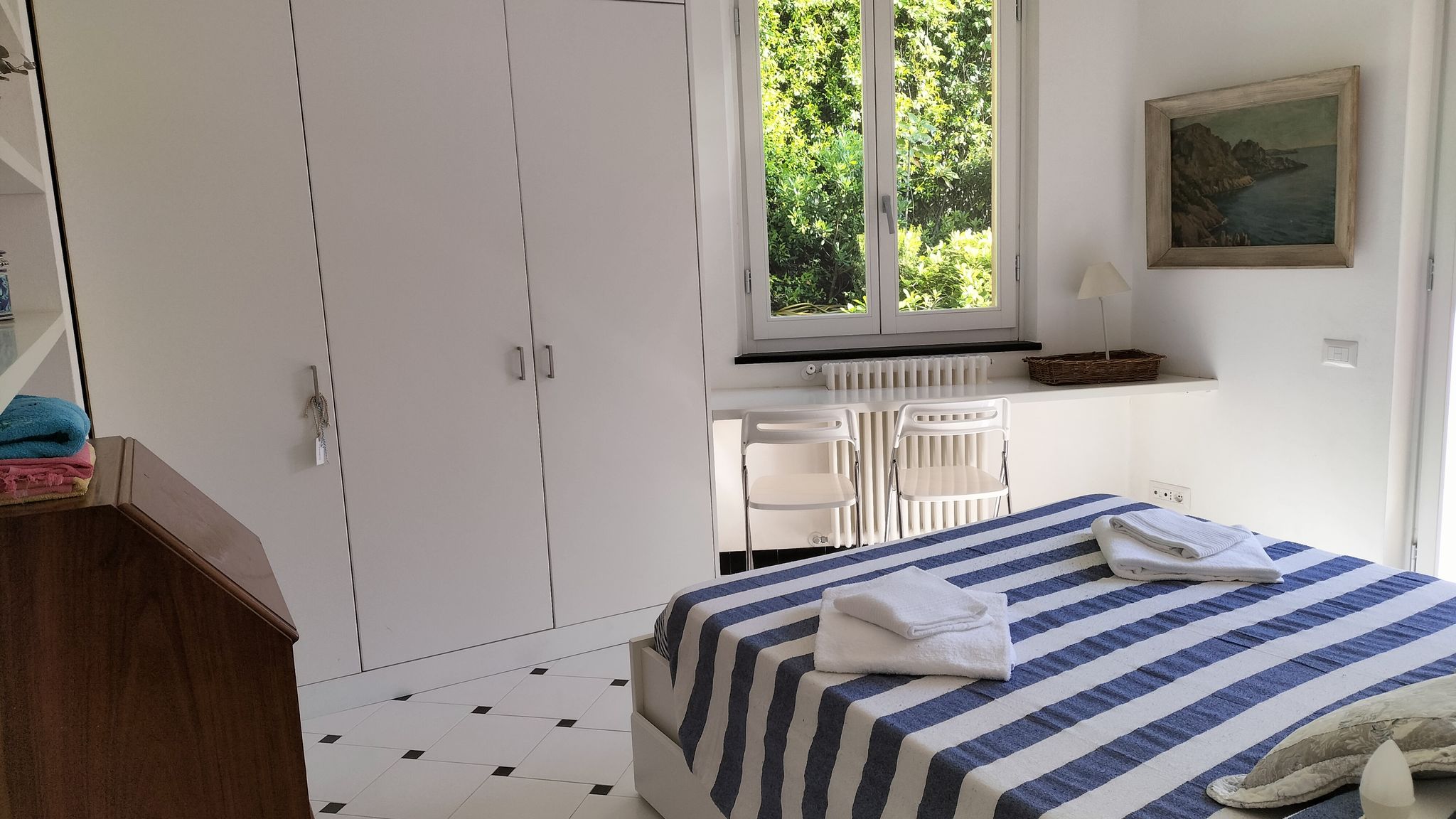 Italianway Monterosso al Mare Serena's Beach Side Apt with Parking and A/C