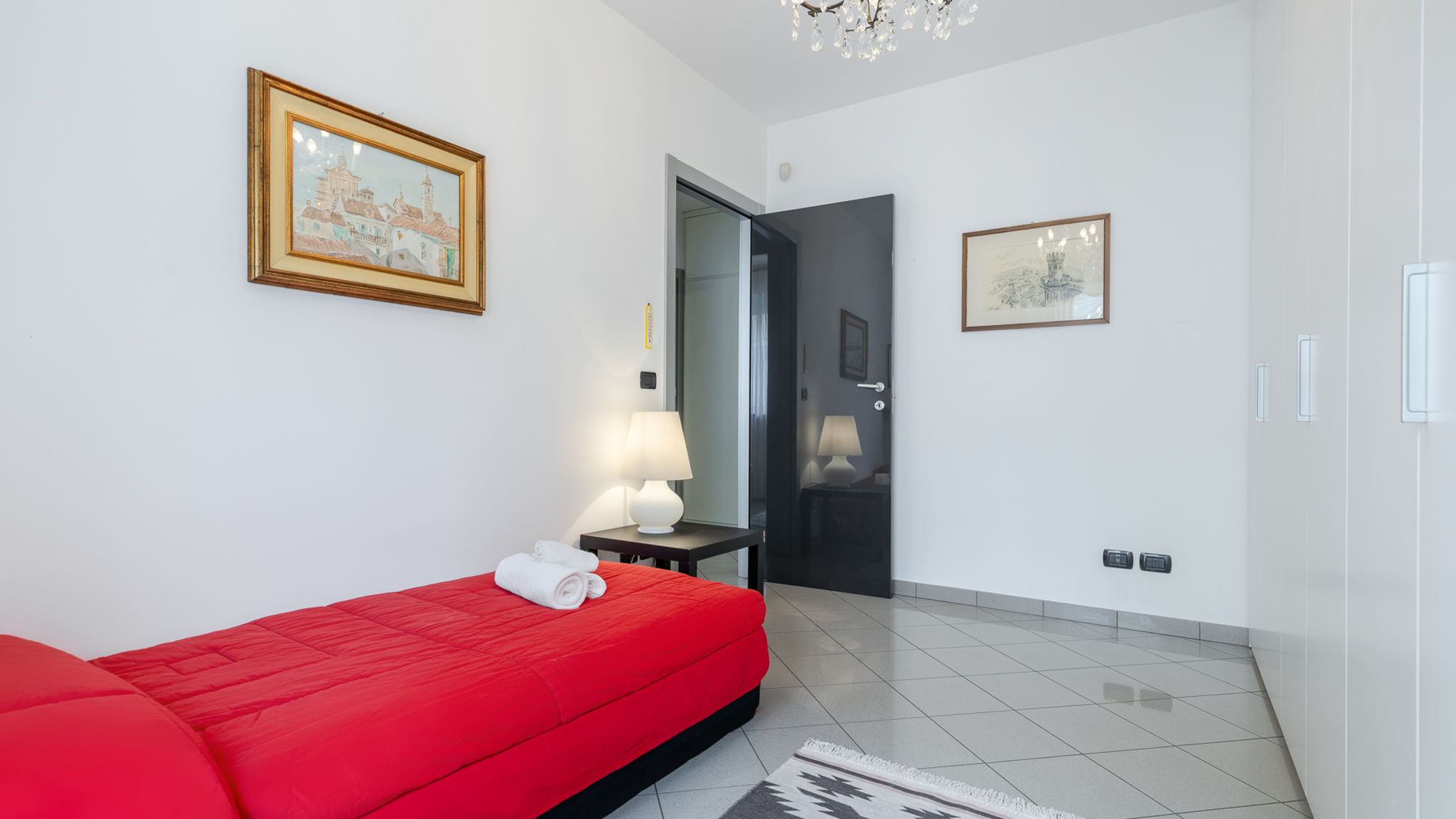 Italianway Alba Luce Apartment with free parking