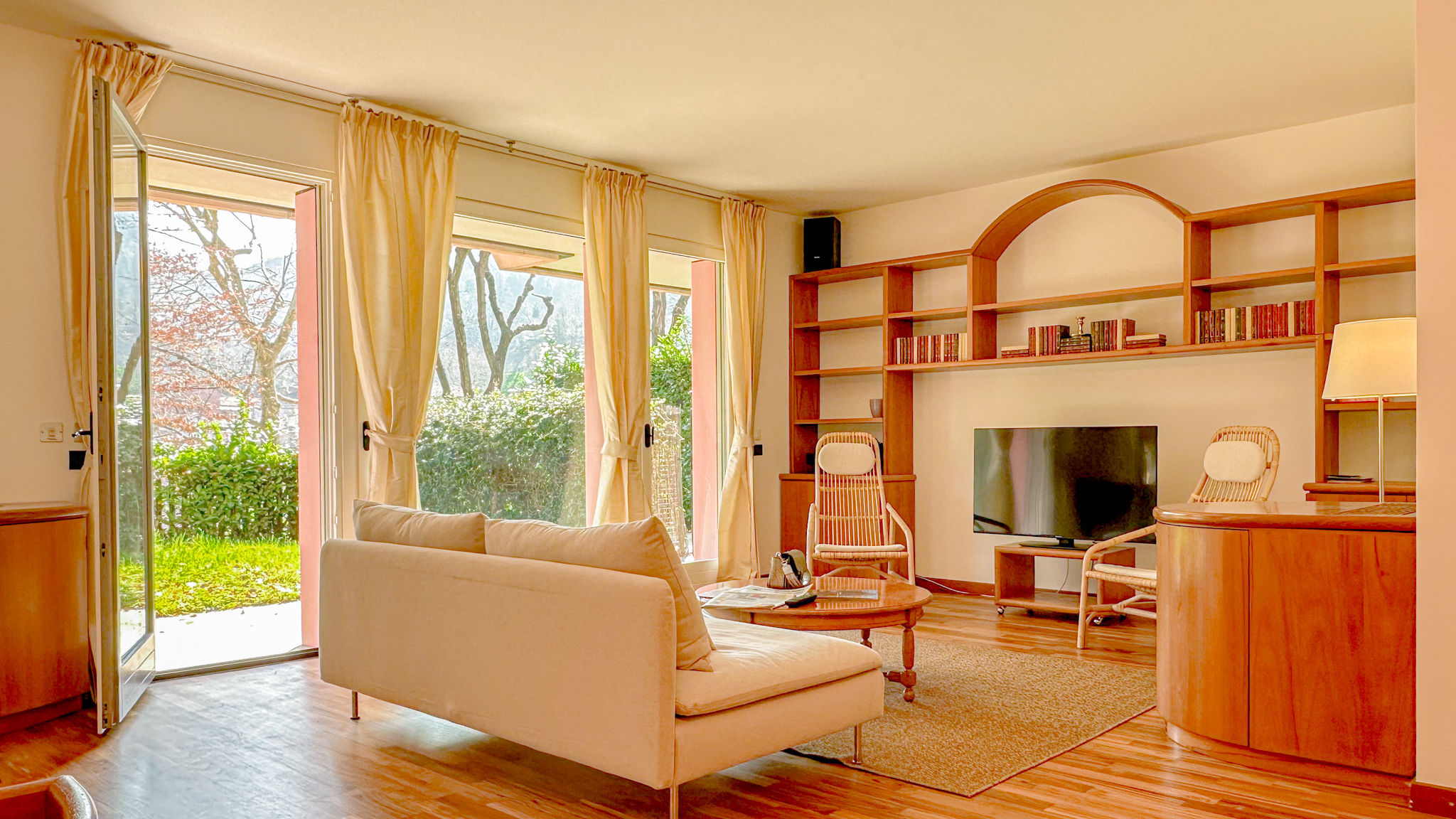 Italianway Lecco Aspromonte Lakeside Suite - Lecco Garden Retreat