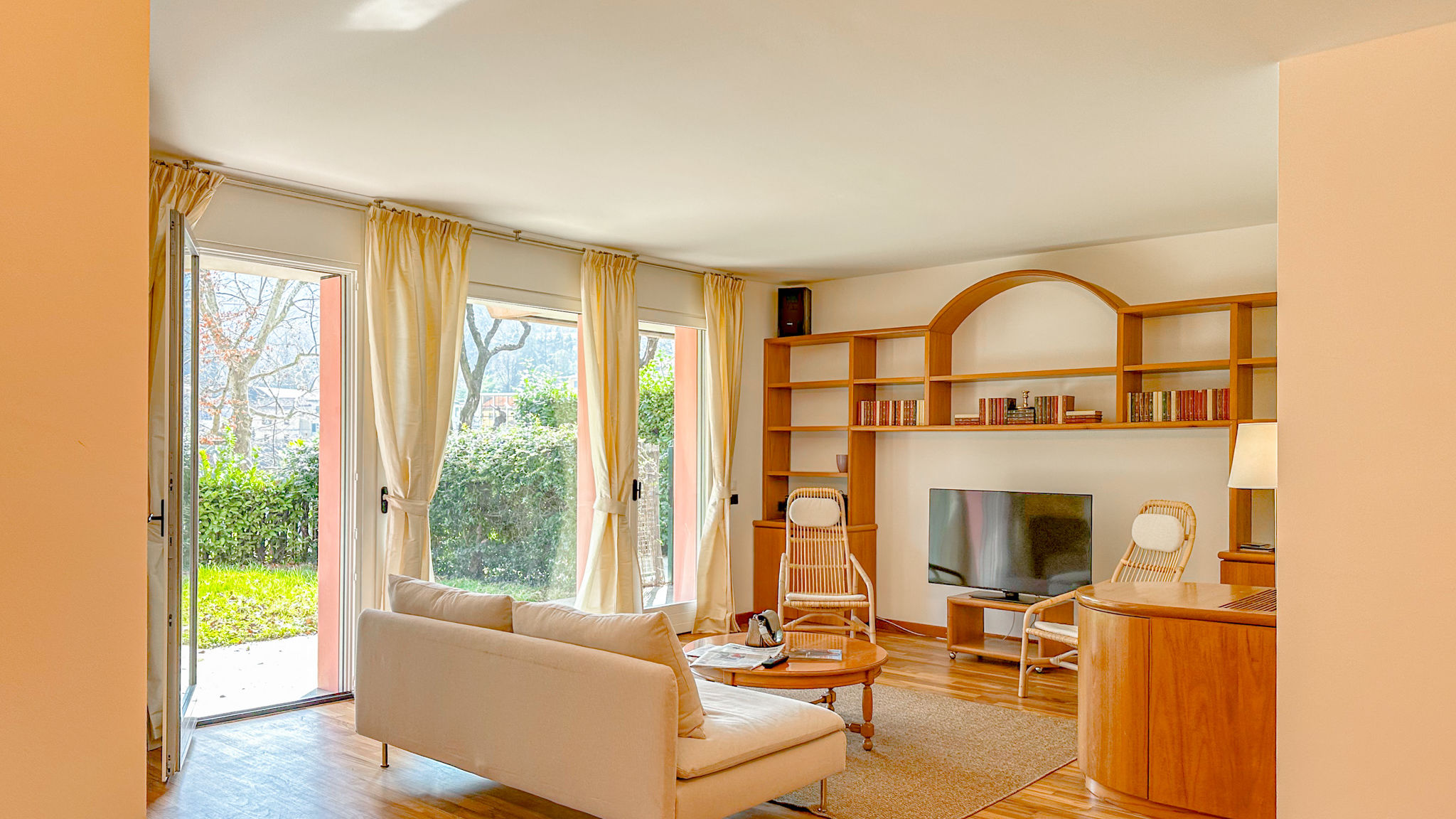 Italianway Lecco Aspromonte Lakeside Suite - Lecco Garden Retreat
