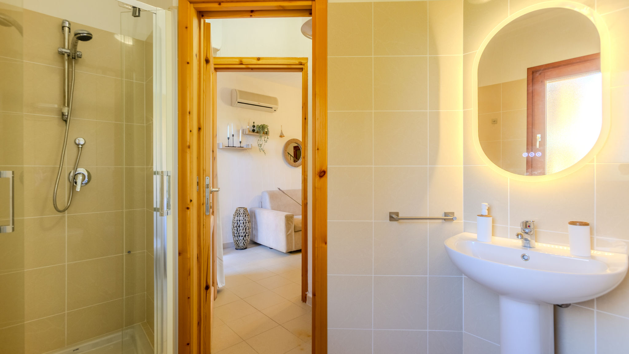 Italianway Sant'Anna Arresi Villa Emerald, private compound swimming pool