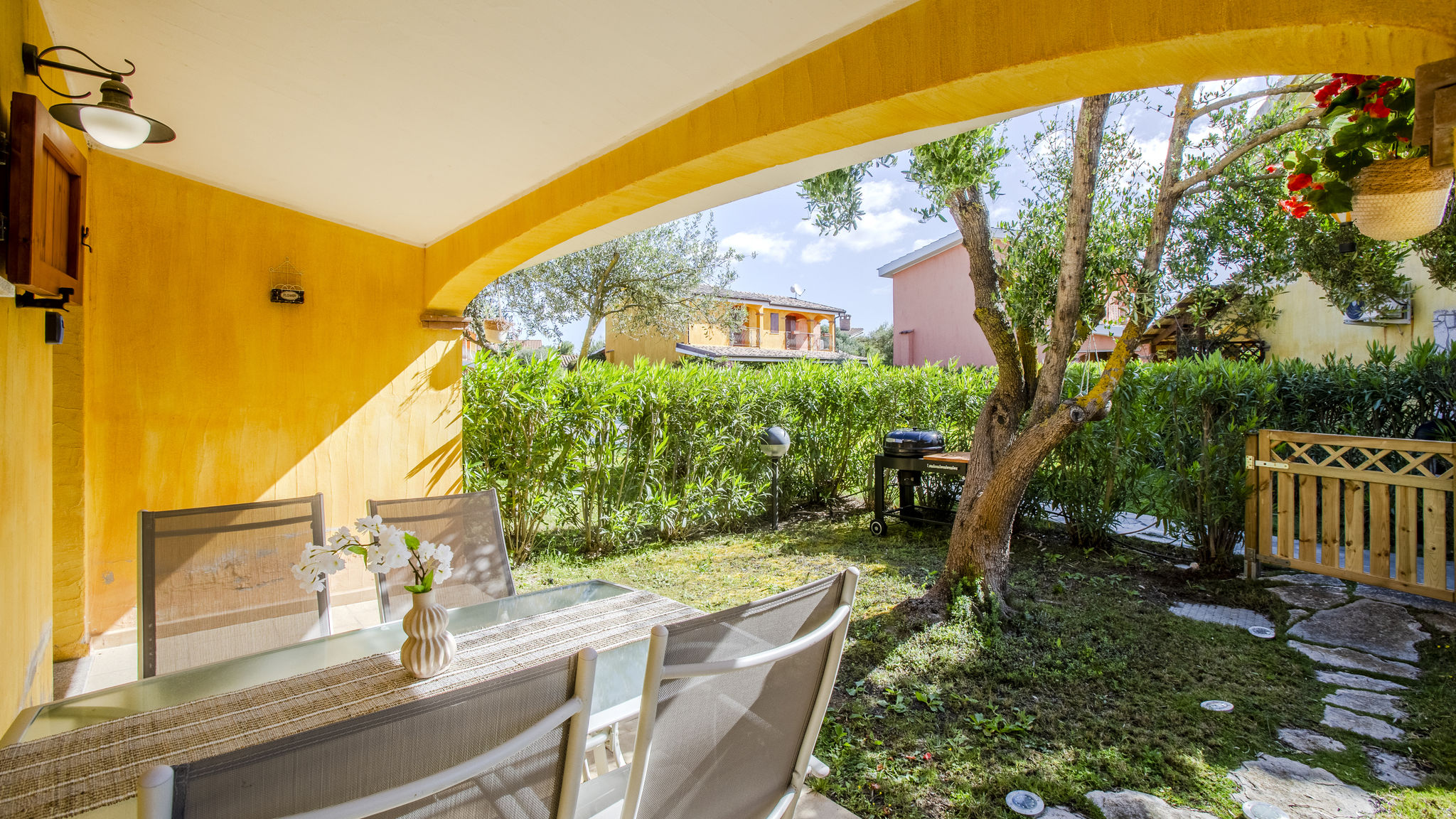 Italianway Sant'Anna Arresi Villa Emerald, private compound swimming pool
