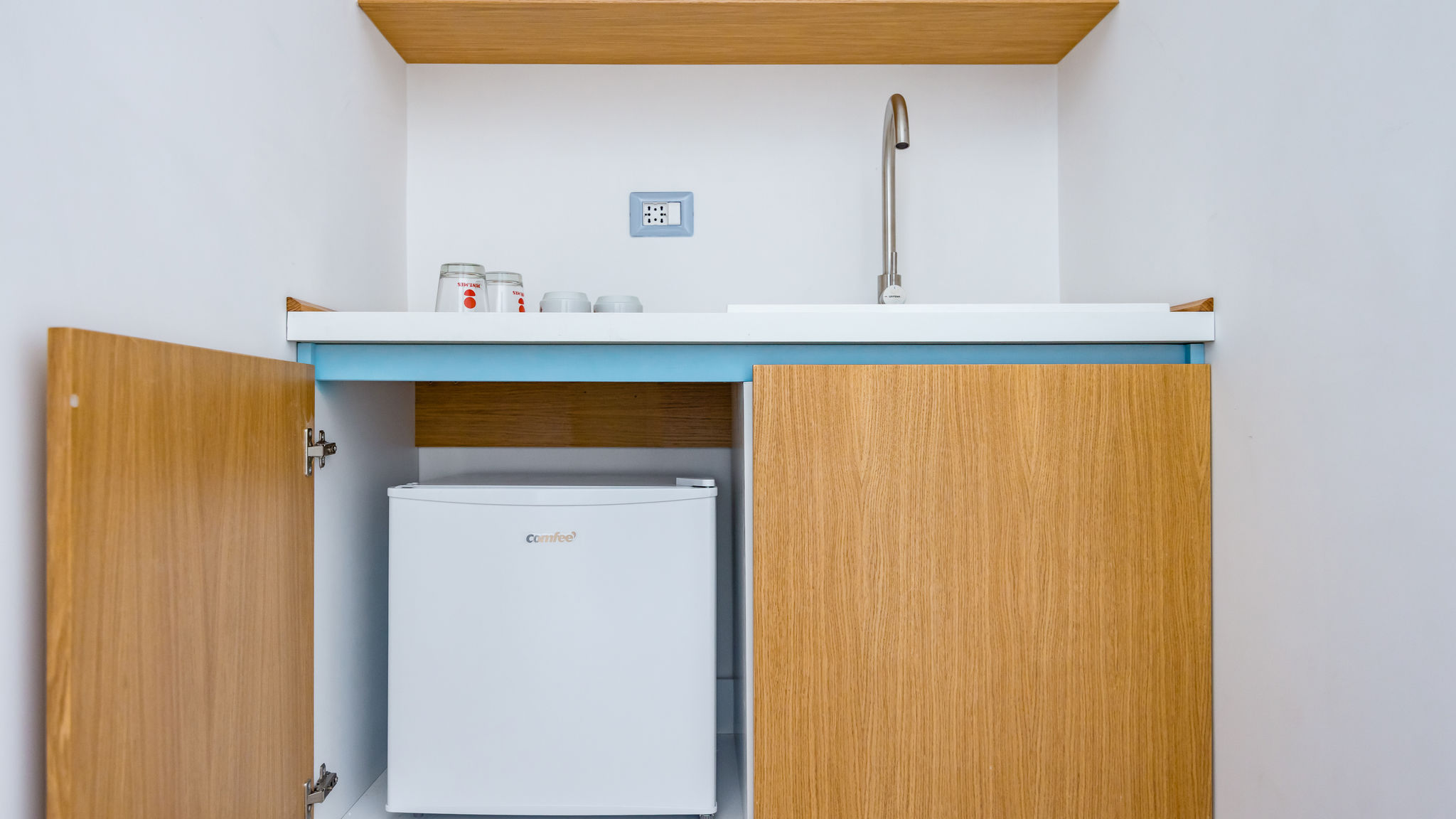 Napoliapartments.it (per Apt commercializzati) Napoli Brombeis Double Bedroom Center by NapoliApartments