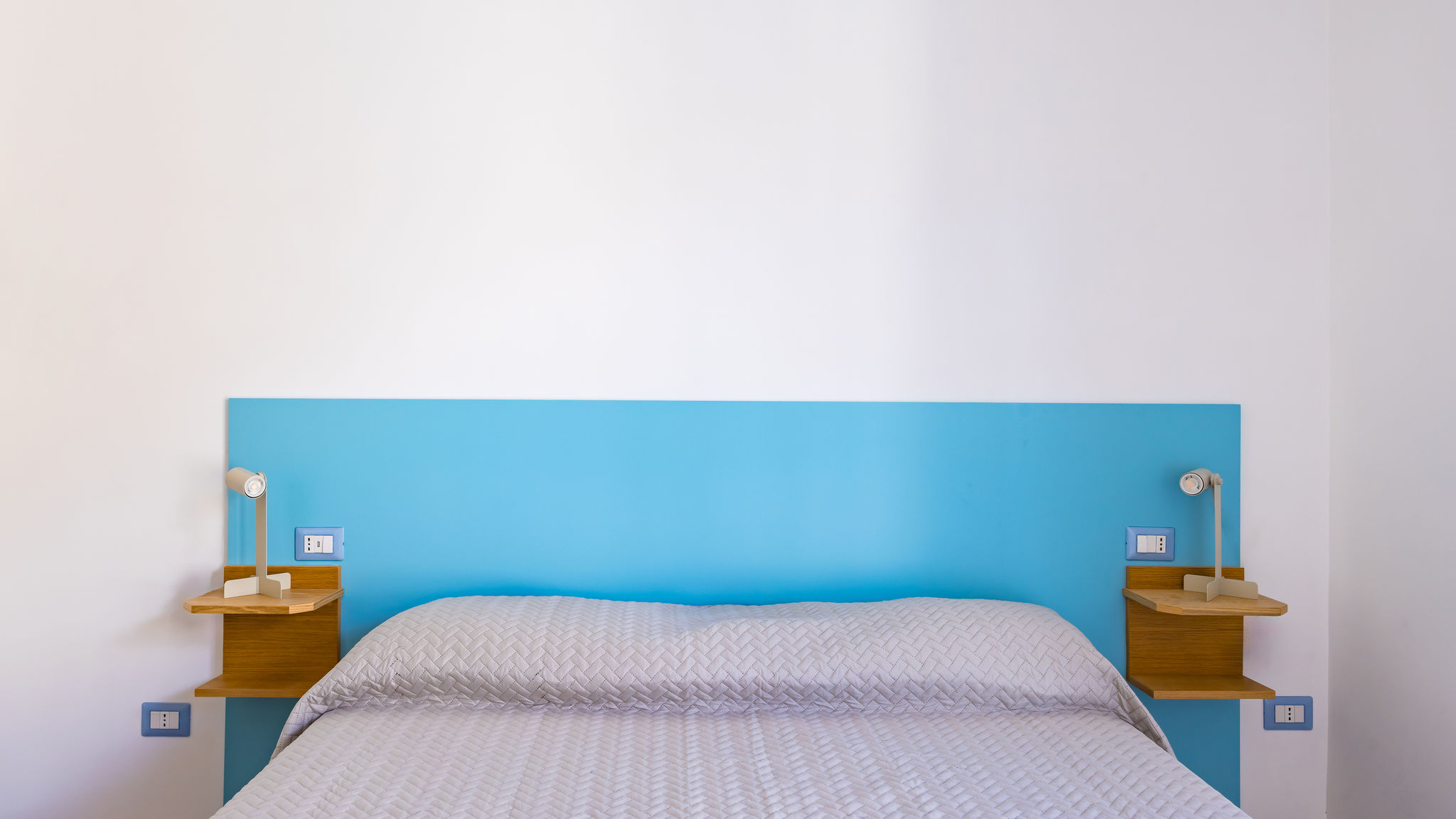 Napoliapartments.it (per Apt commercializzati) Napoli Brombeis Double Bedroom Center by NapoliApartments