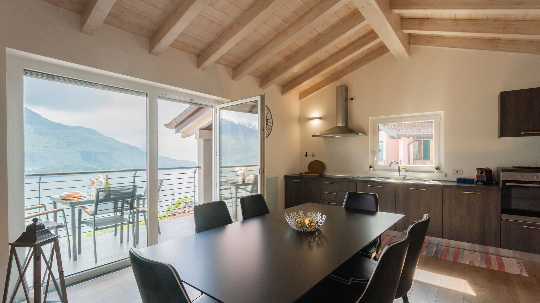 Italianway Trezzone Attico apartment with lakeview