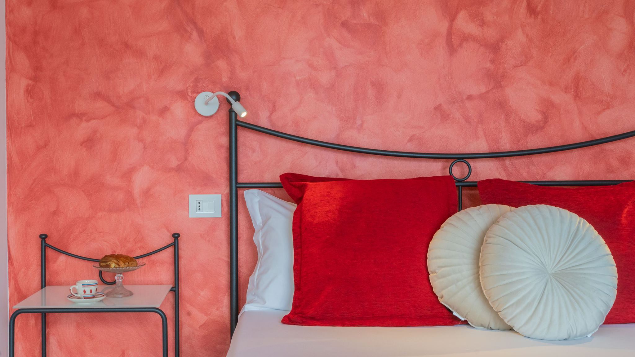 Italianway Trezzone Attico apartment with lakeview