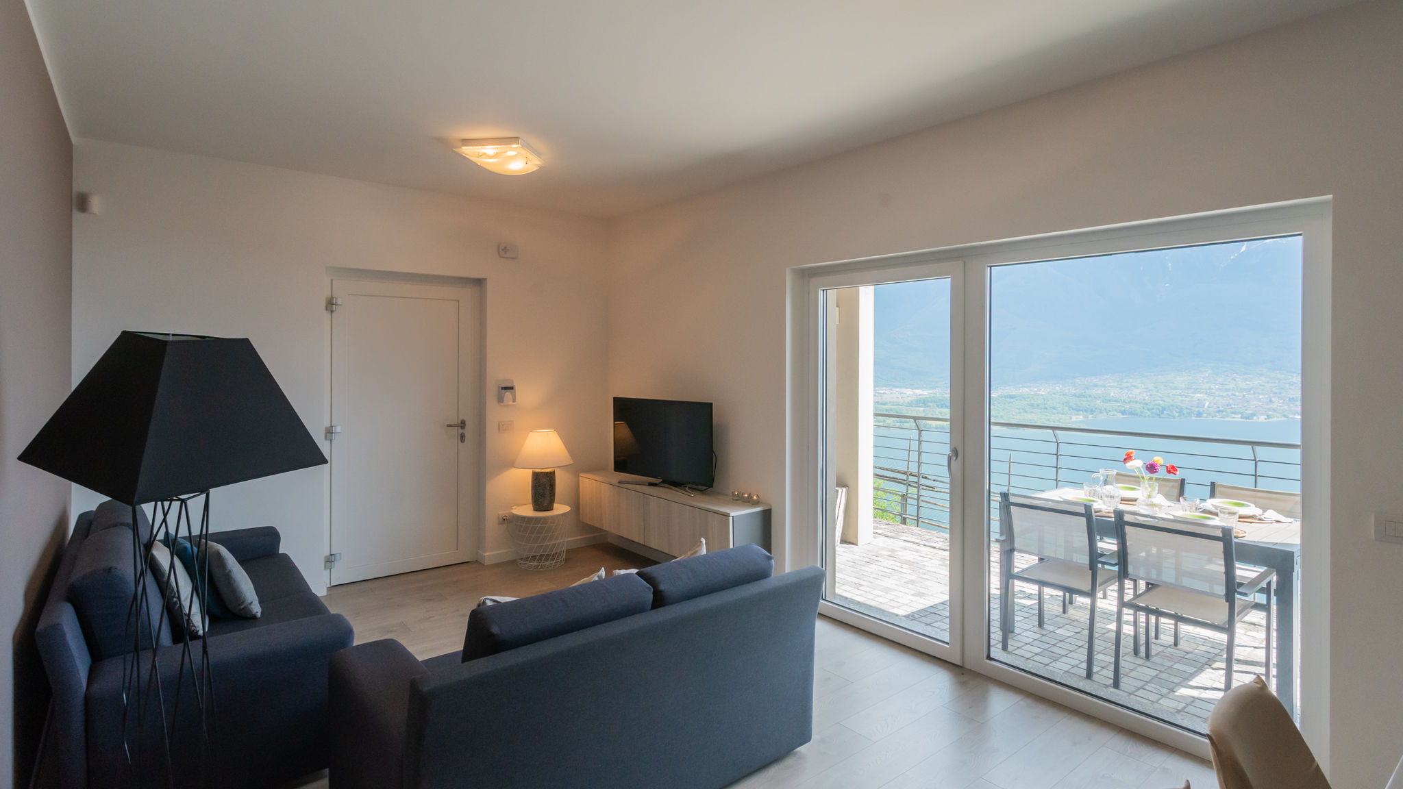 Italianway Trezzone Calle apartment with lakeview