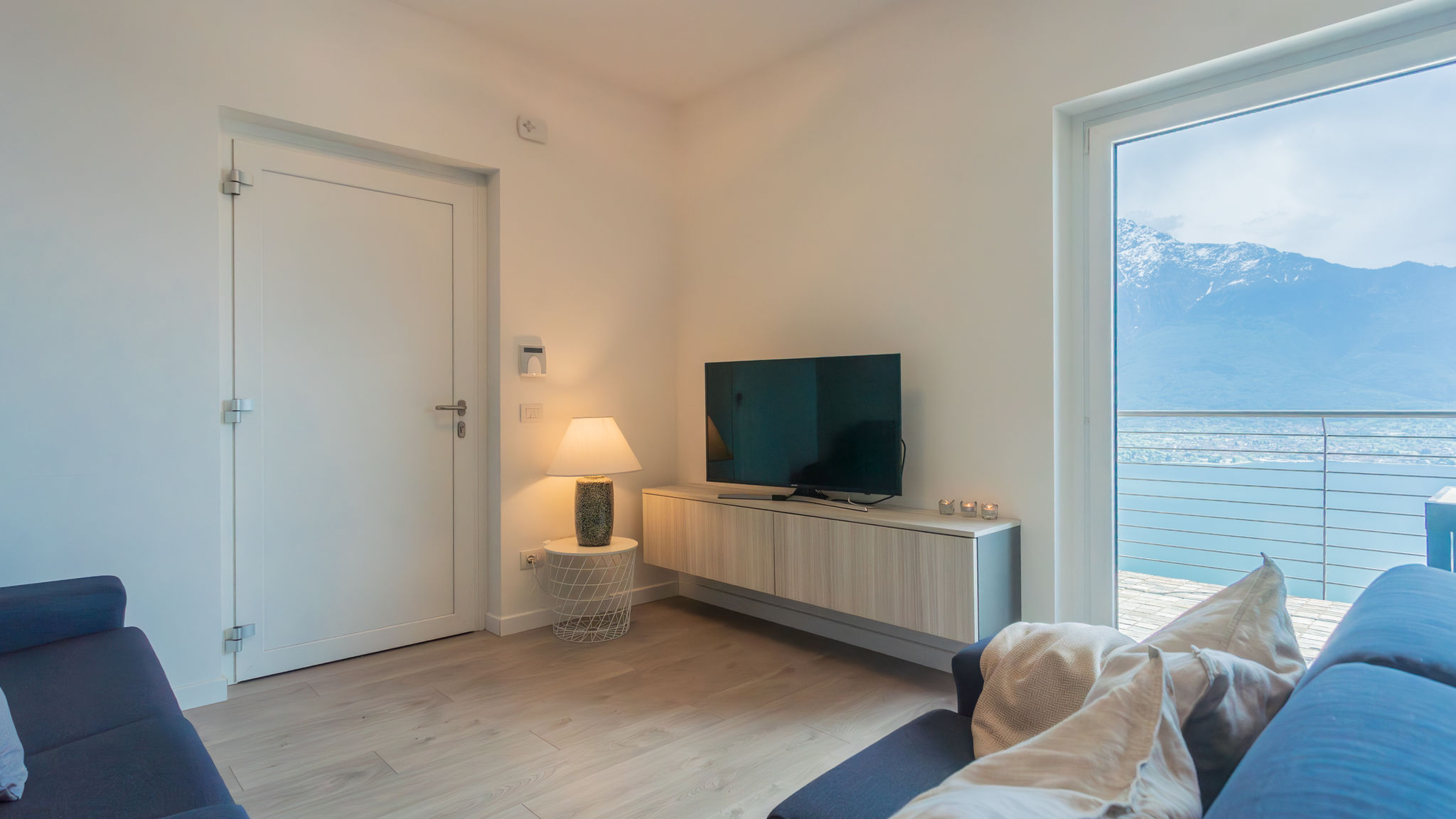 Italianway Trezzone Calle apartment with lakeview