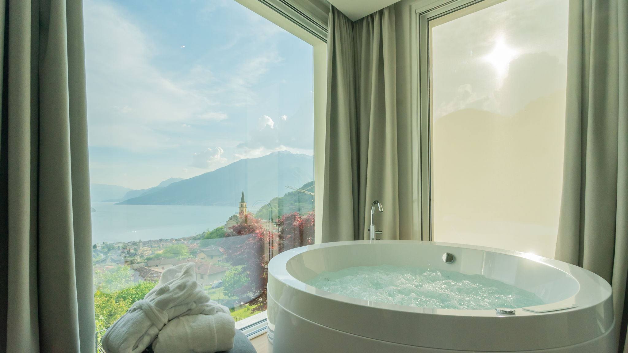 Italianway Vercana Valarin Elite Lake Villa