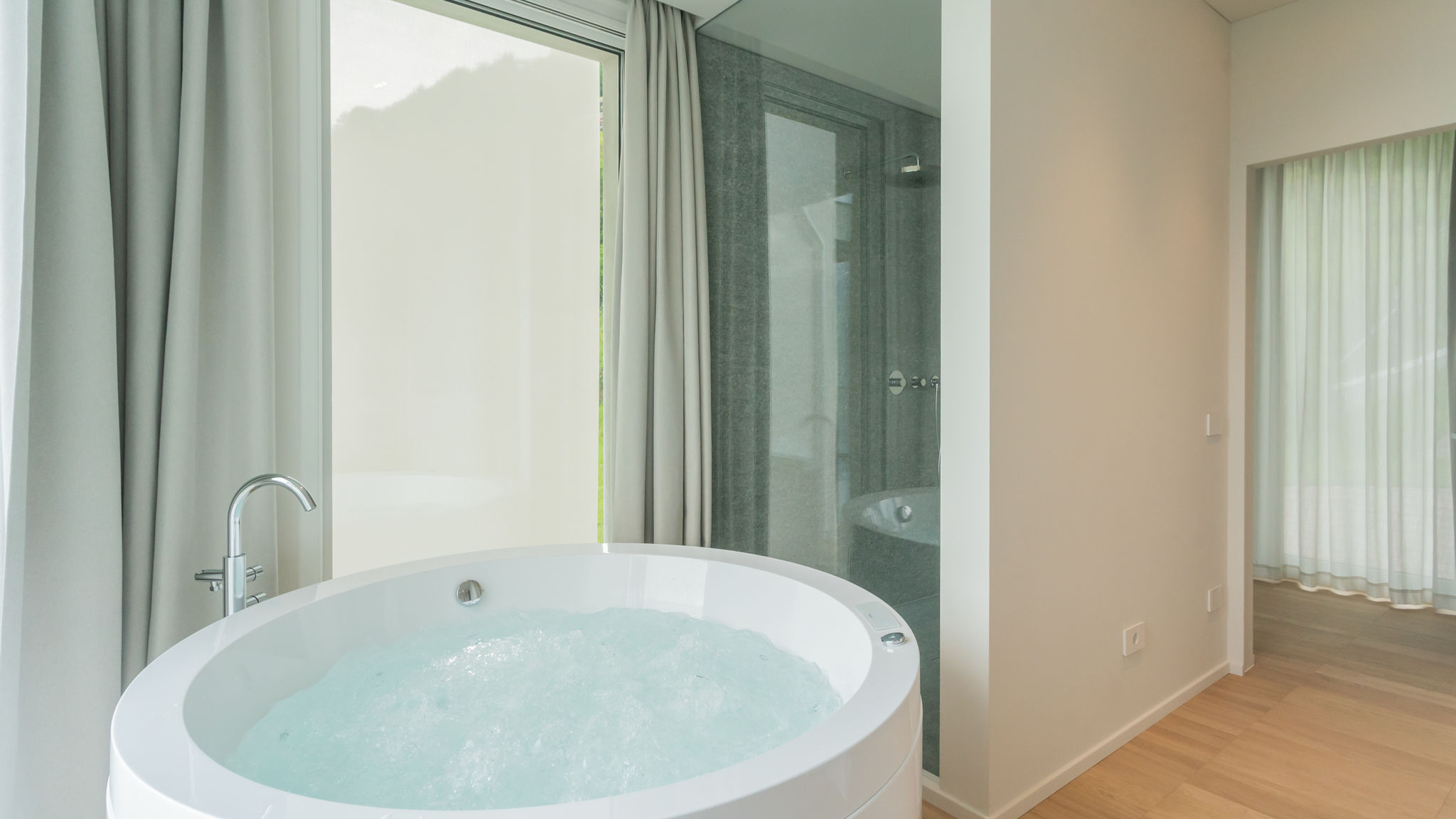 Italianway Vercana Valarin Elite Lake Villa