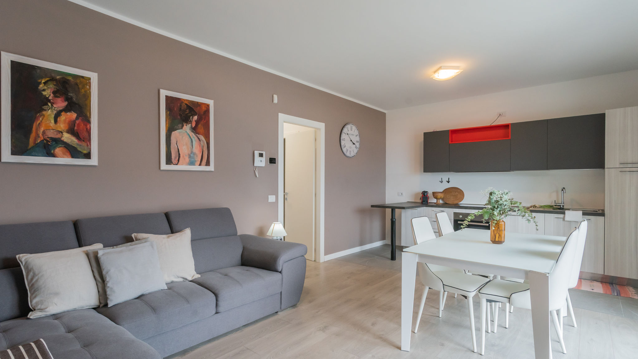 Italianway Trezzone Blooms by the Lake