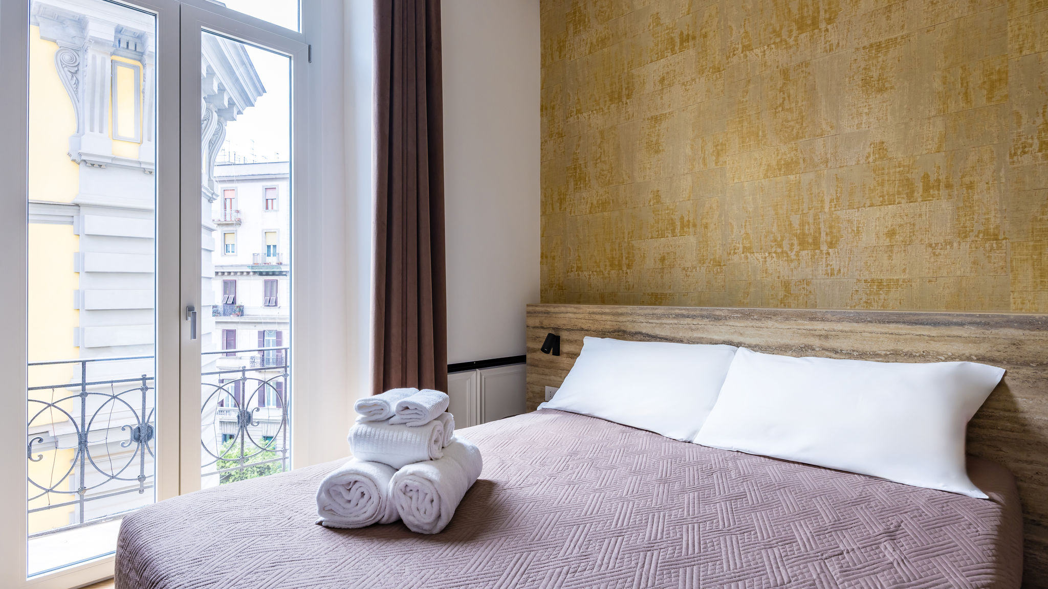 Napoliapartments.it (per Apt commercializzati) Napoli Chic Lifestyle Apartment