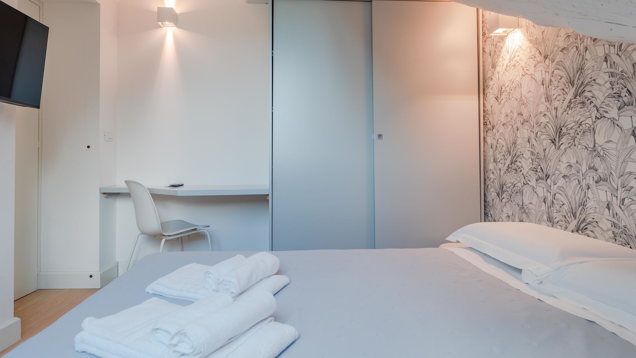 Italianway Torino Suite Beethoven by Toh Solution