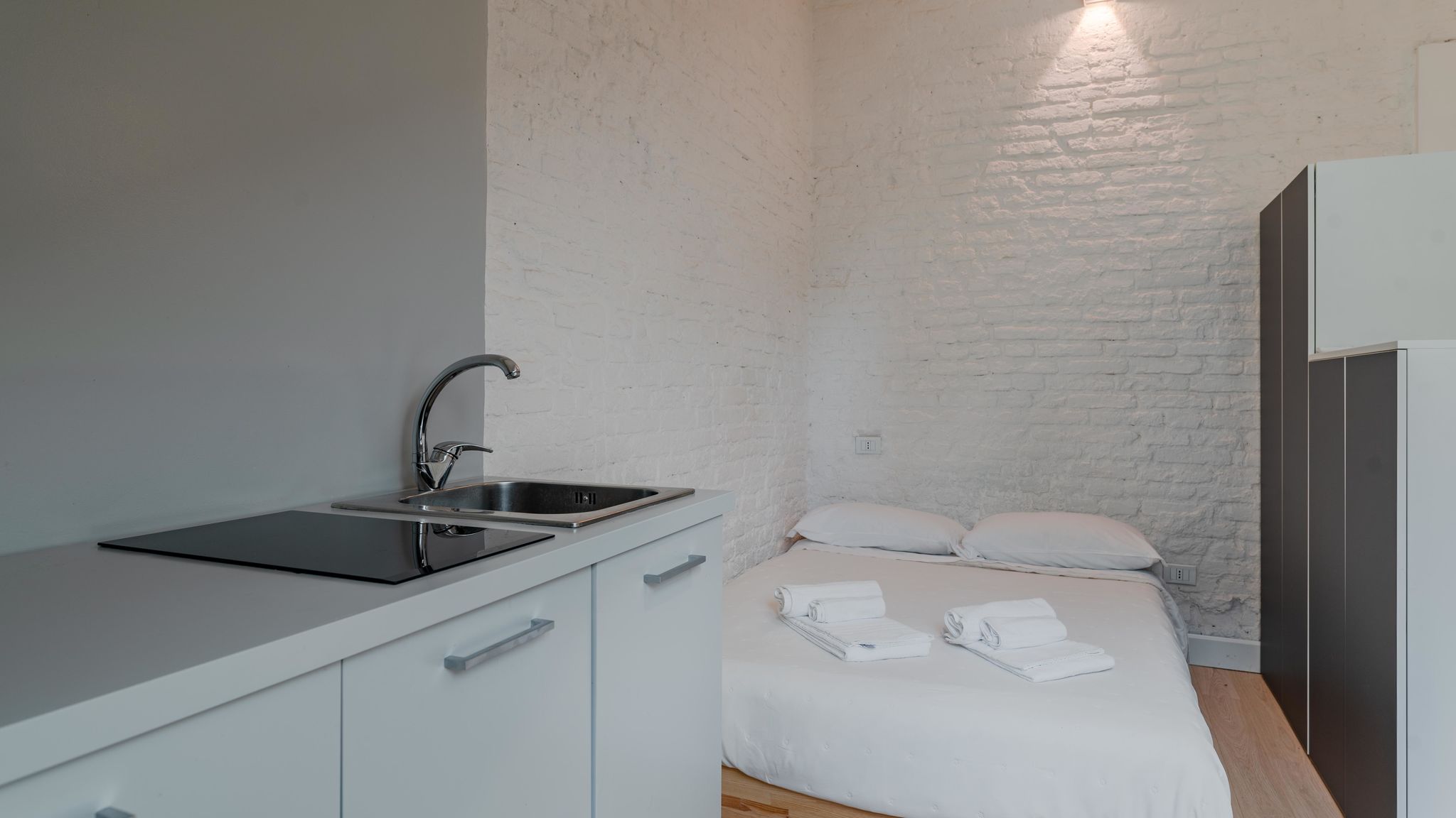 Italianway Torino Suite Vivaldi by Toh Solution