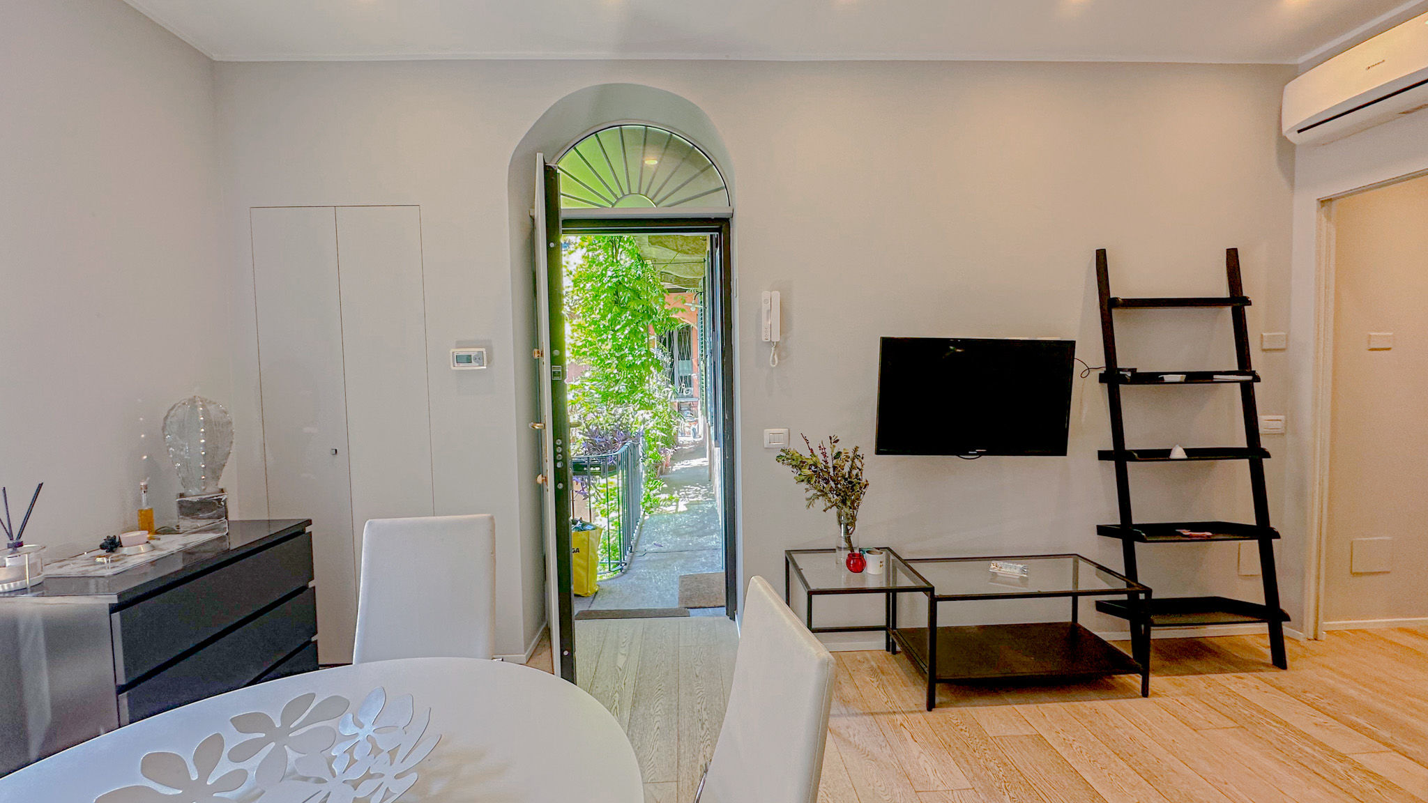Italianway Milano Cesare da Sesto Suite - 5 mins from Navigli