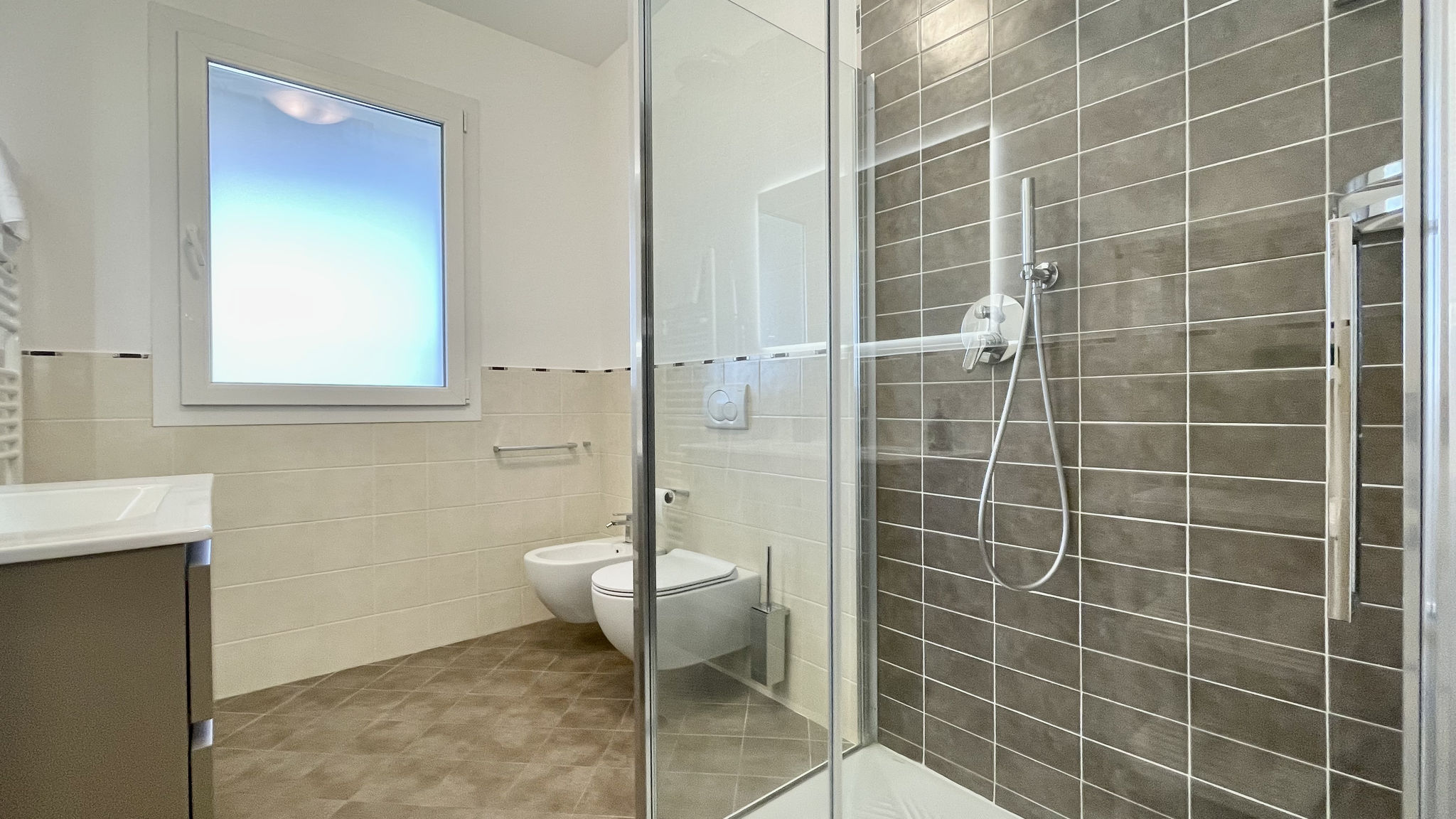 NOMASTAY SRL Rimini Bilocale con terrazzo e garage – Casa Ondina