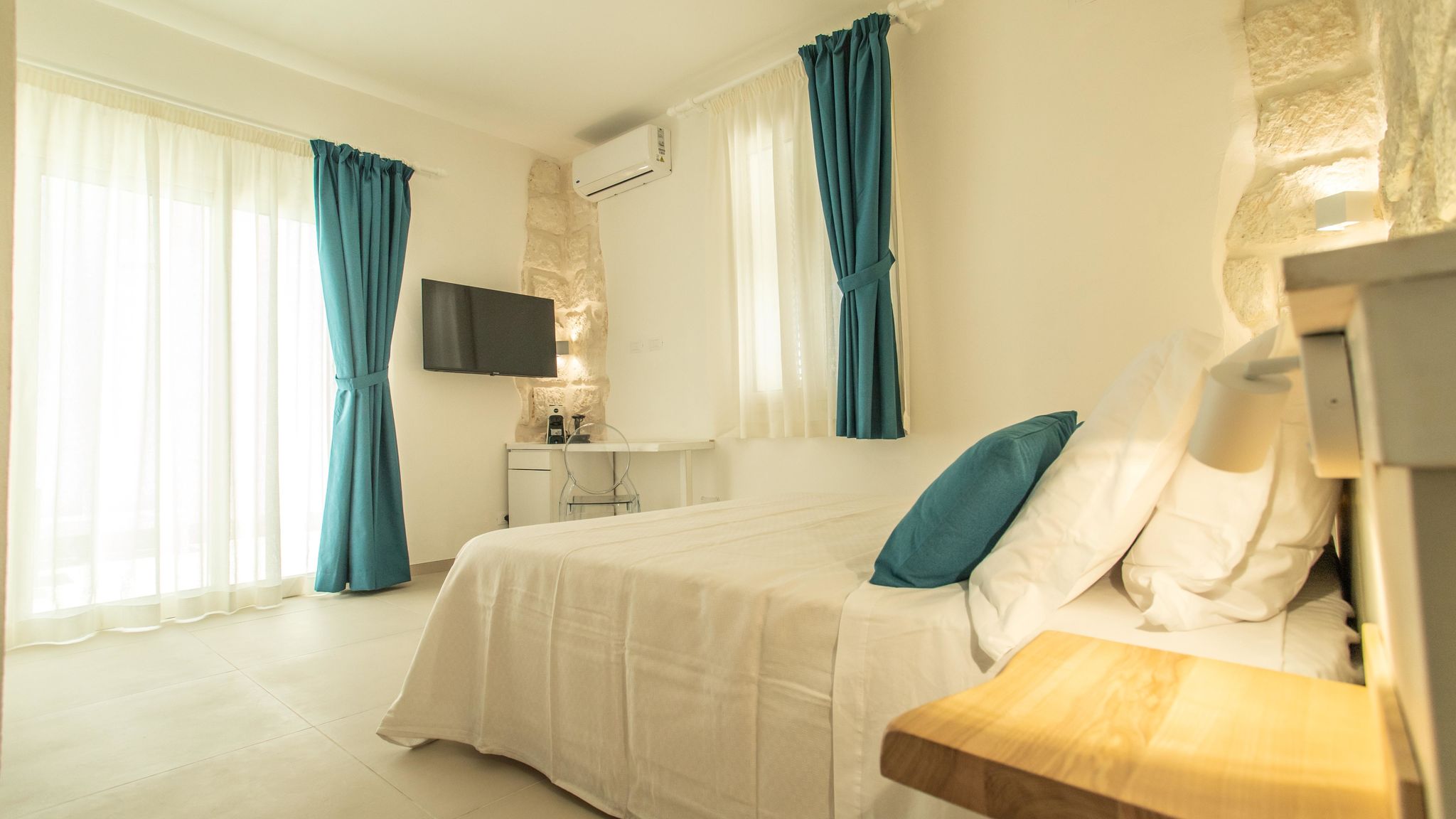 Italianway Lampedusa e Linosa Grotta degli Innamorati - Le Grotte Rooms